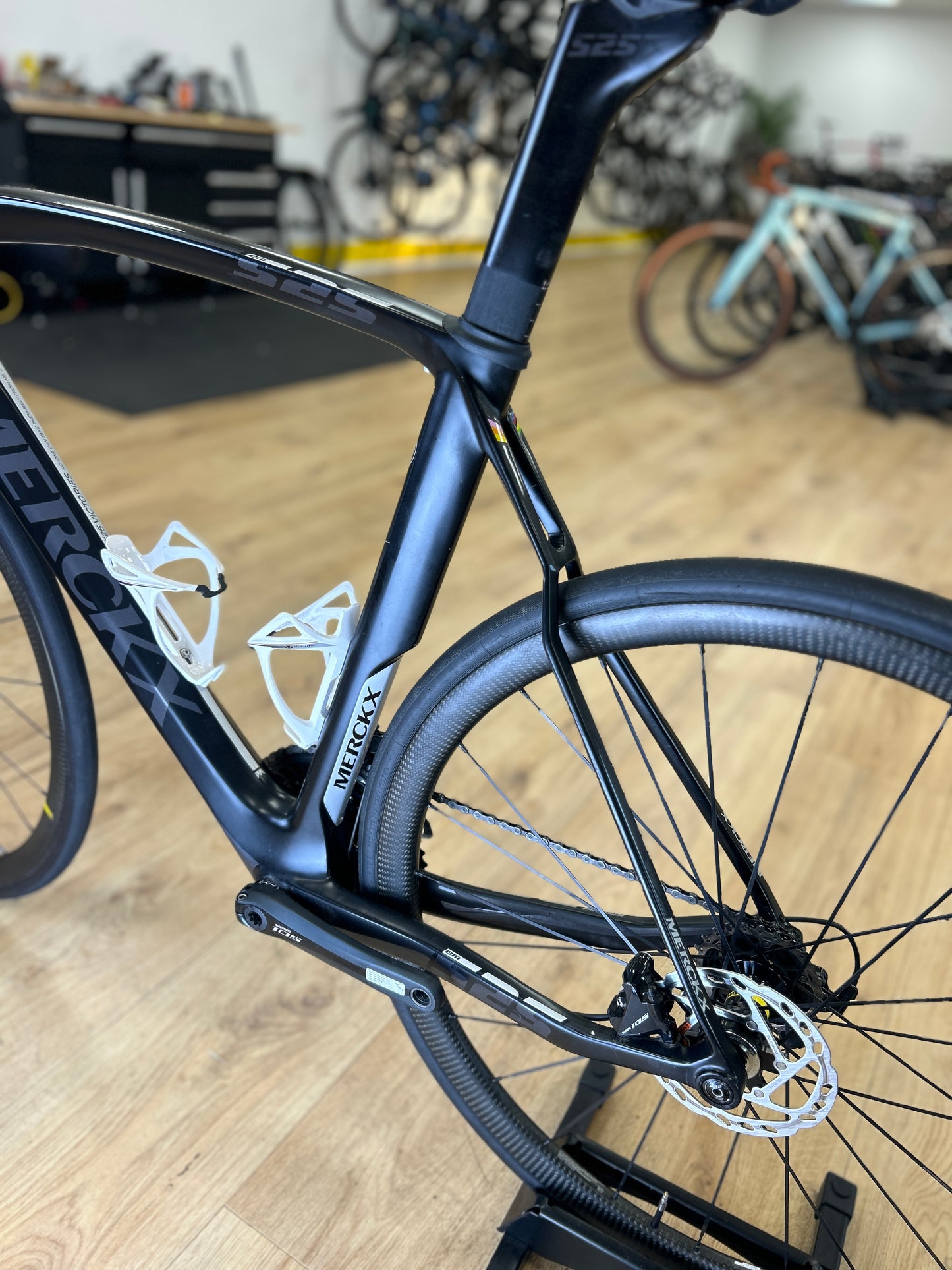 Eddy Merckx EM525 Disc Carbon Racefiets
