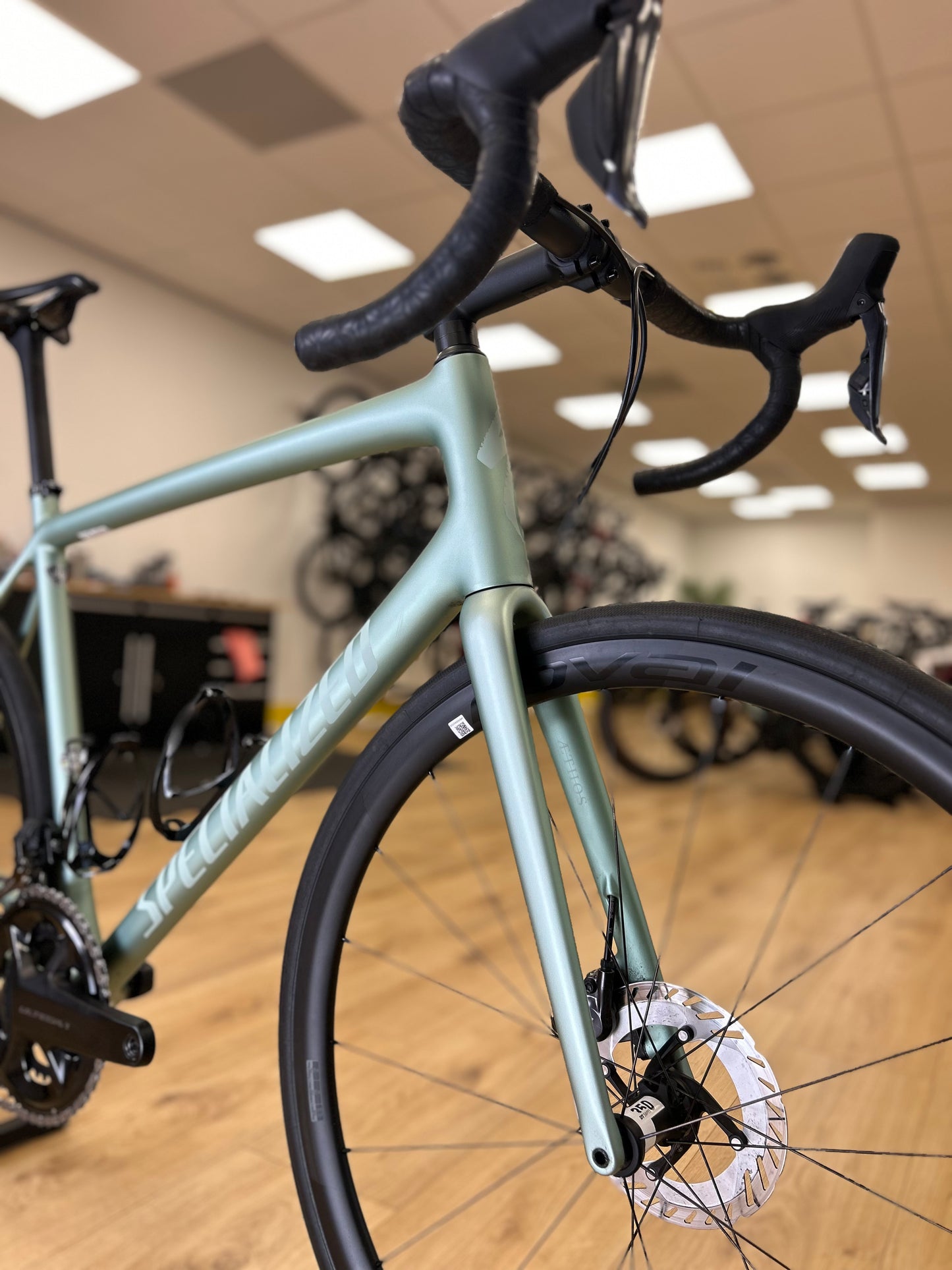 200km Specialized Aethos Pro Di2 Carbon Disc Racefiets