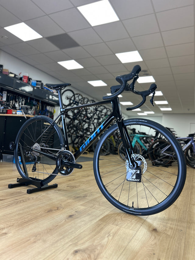 0km Showroom Model Giant TCR Advanced 2 Carbon Racefiets