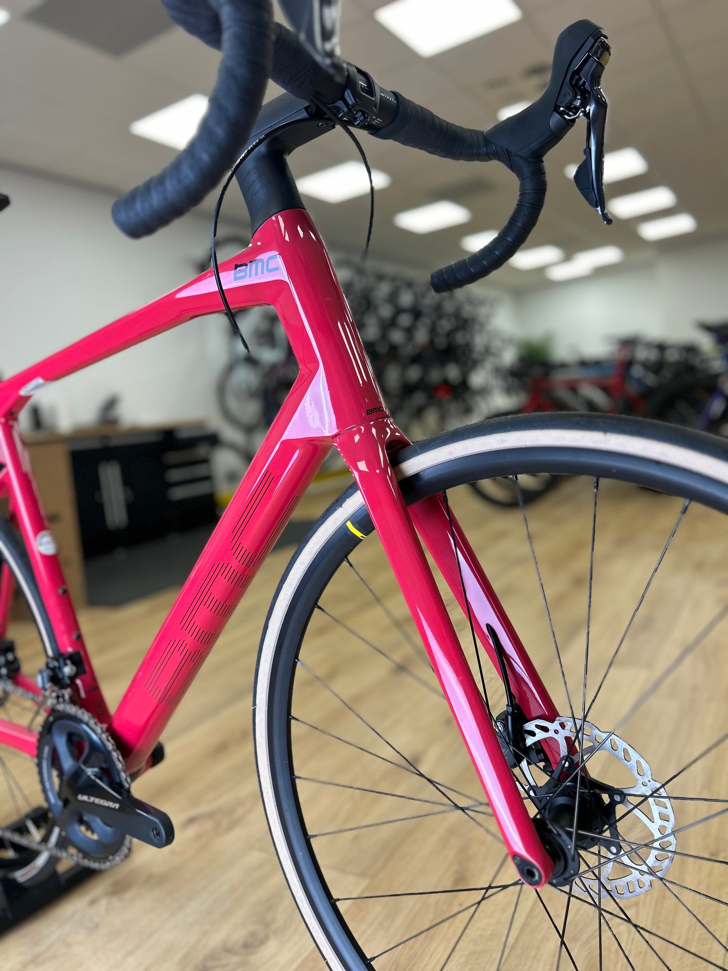 NEW - BMC Road Machine Ultegra Carbon Disc Racefiets