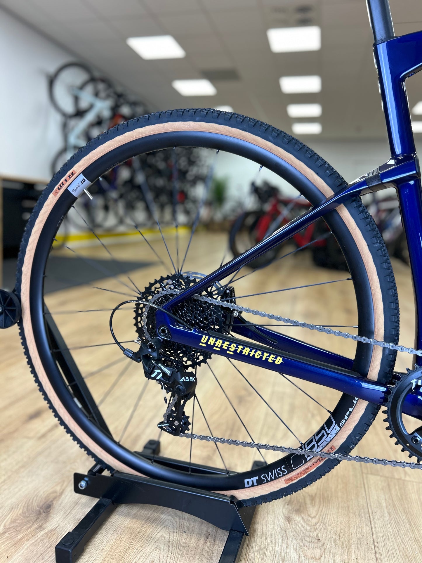 NIEUW - XL BMC URS TWO Disc Gravel Fiets