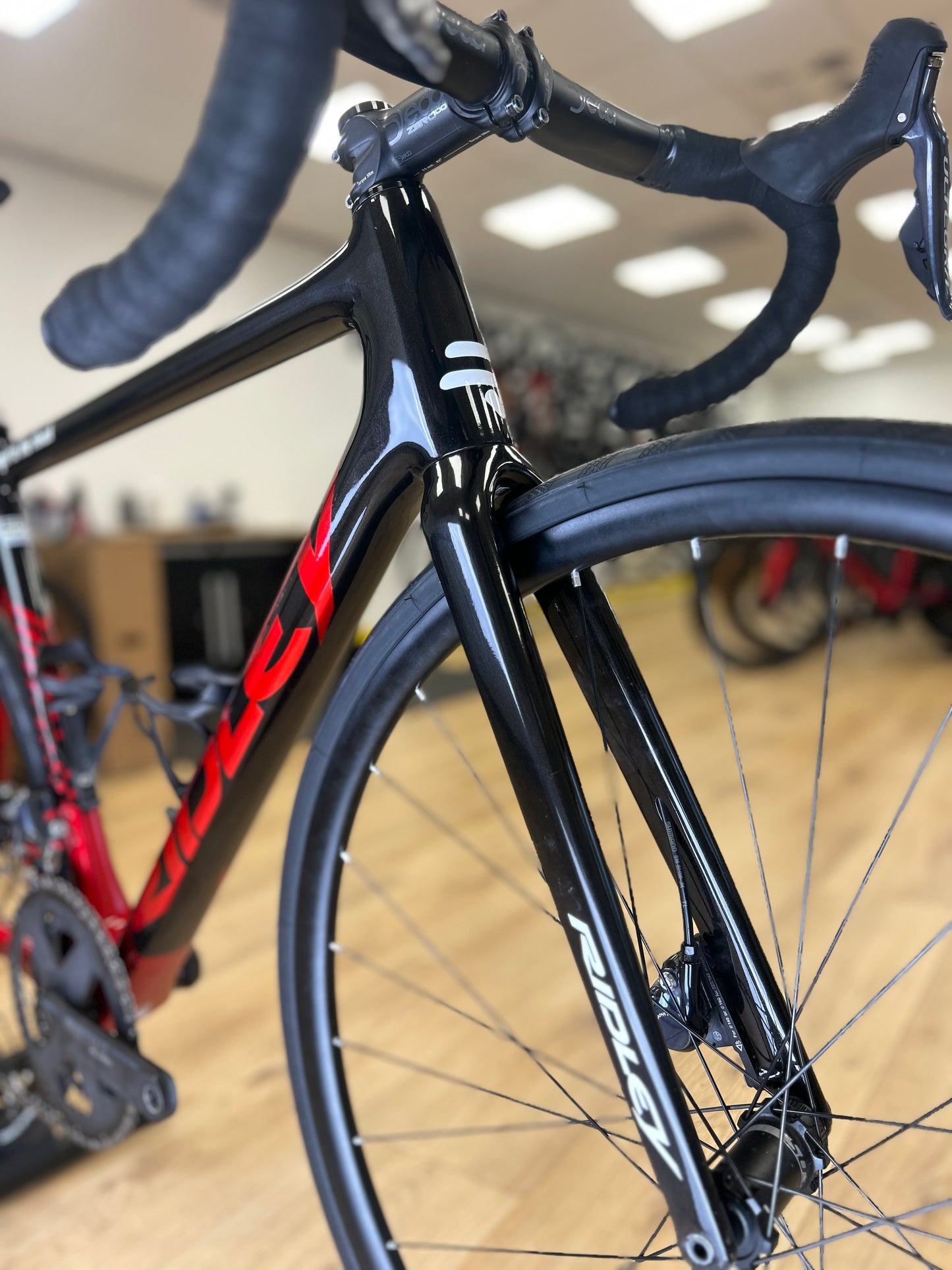 Ridley Helium Di2 Carbon Disc Racefiets