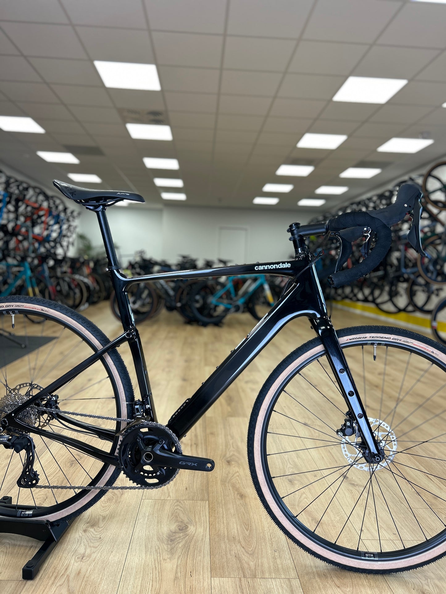 SHOWROOM MODEL Cannondale Topstone 3 Gravel Fiets