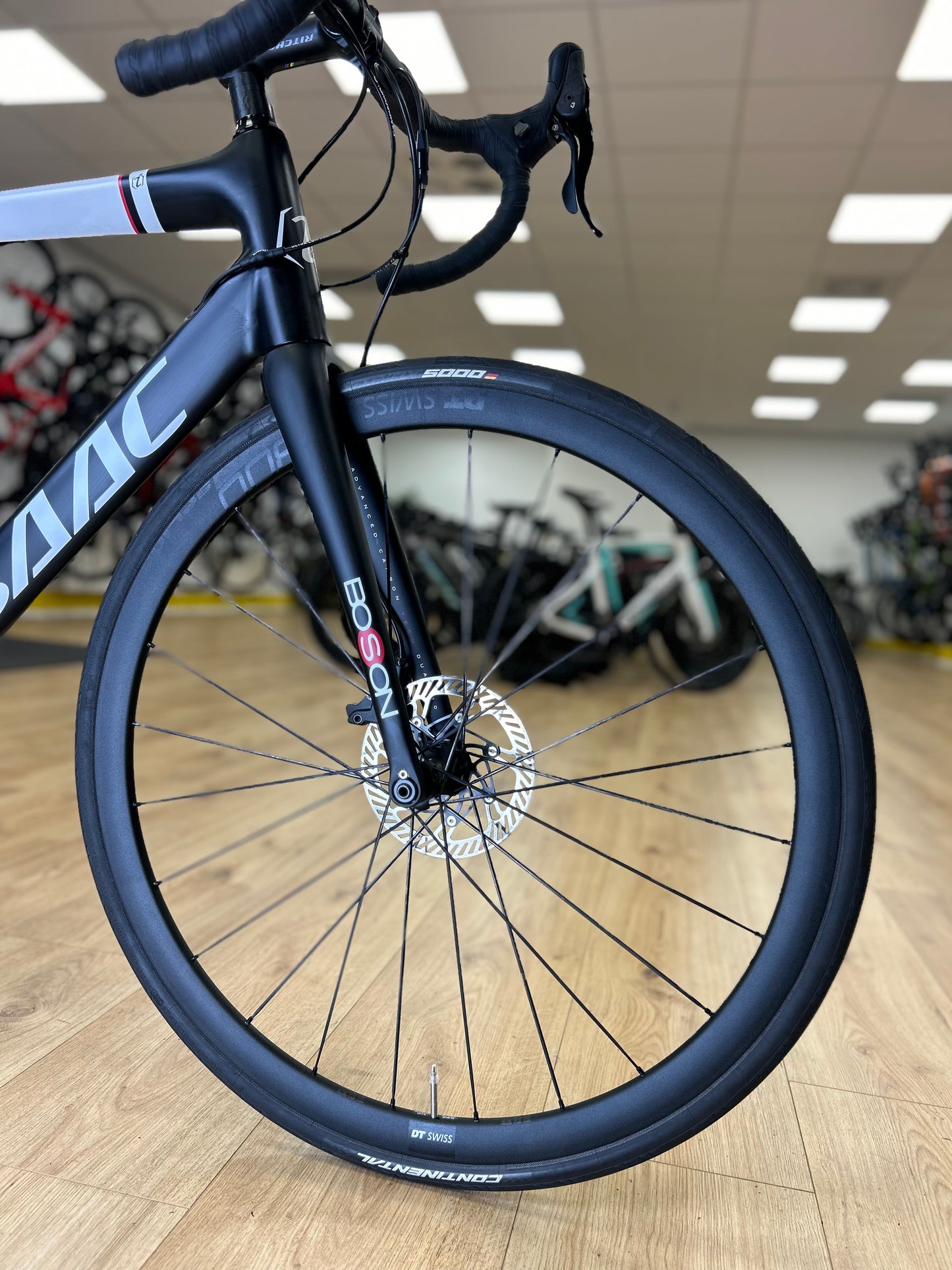 Isaac Boson Carbon Disc Racefiets