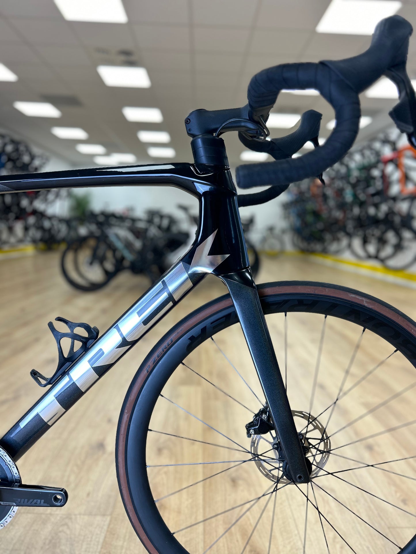 1000km Trek Emonda SL6 Pro Carbon Disc Road Bike