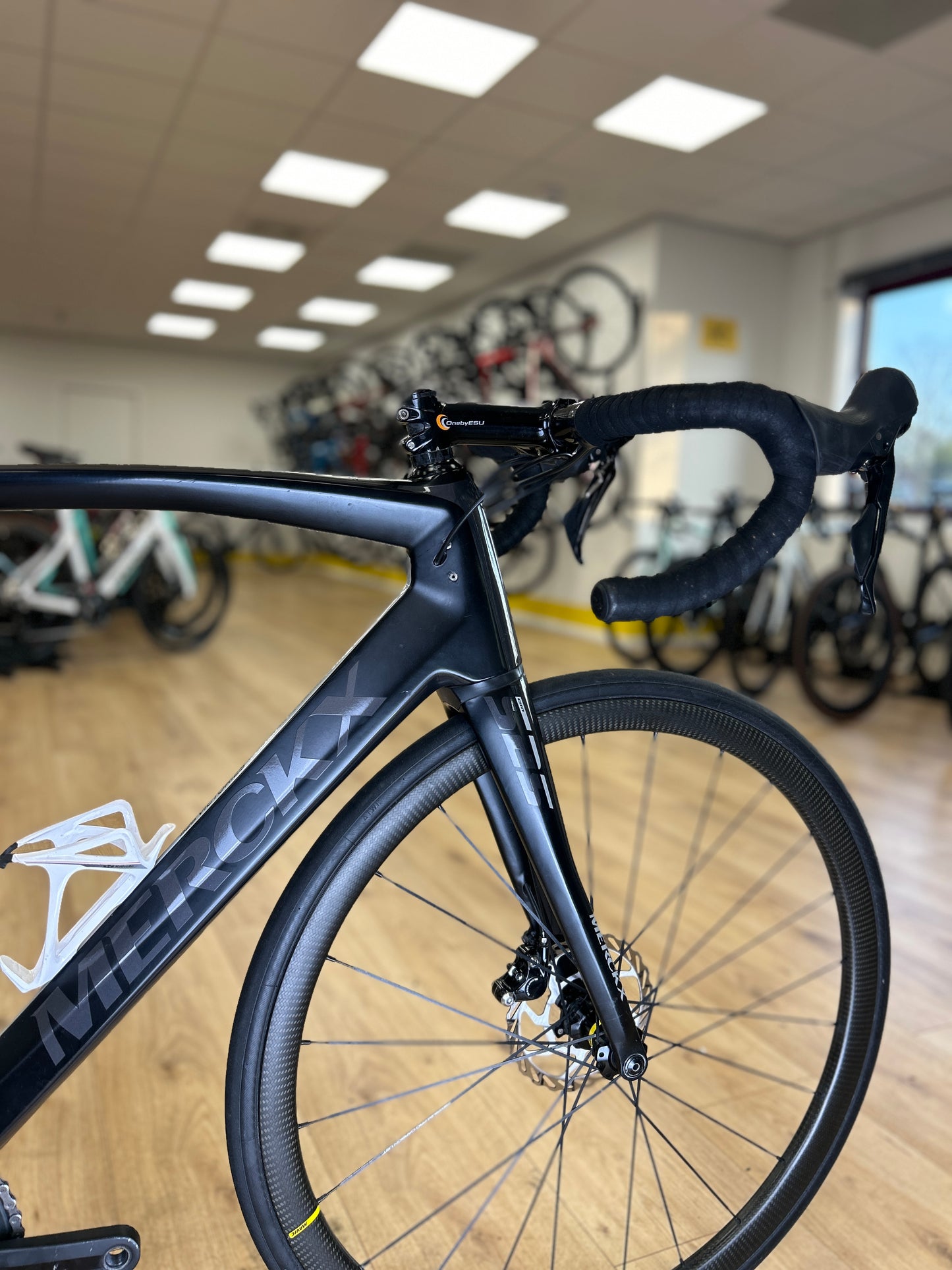 Eddy Merckx EM525 Disc Carbon Racefiets