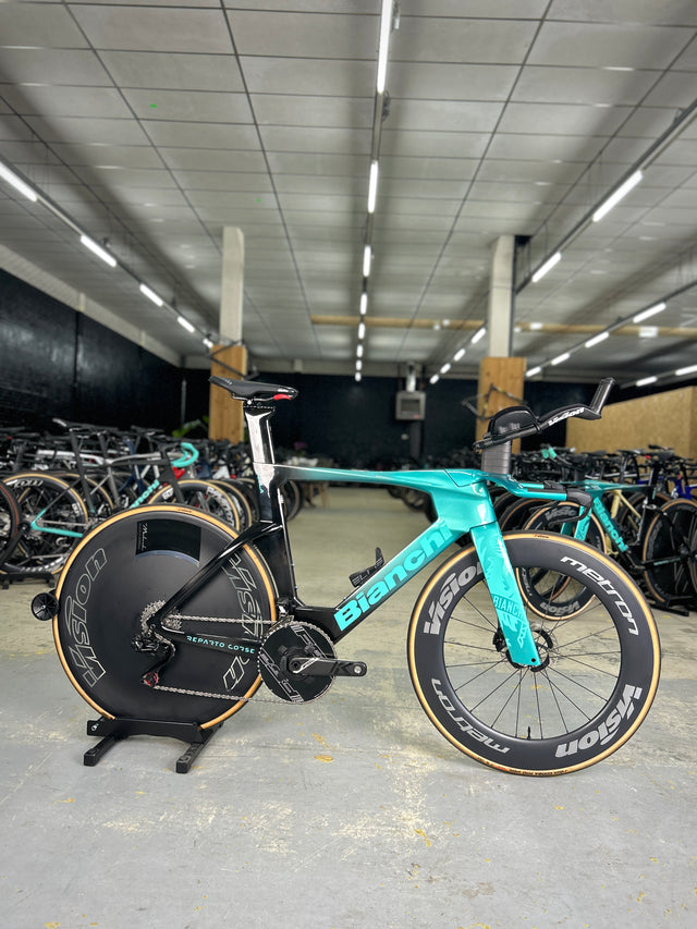 Bianchi Aquila RC Disc Dura Ace Di2 Carbon Road Bike