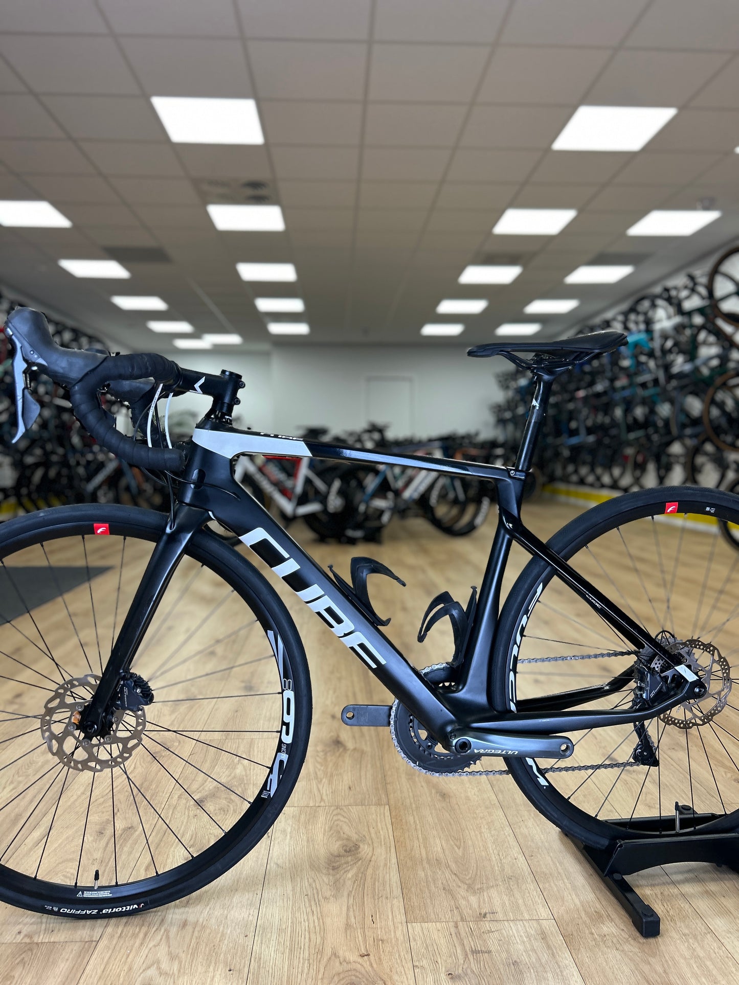 Cube Agree C:62 Race Carbon Racefiets