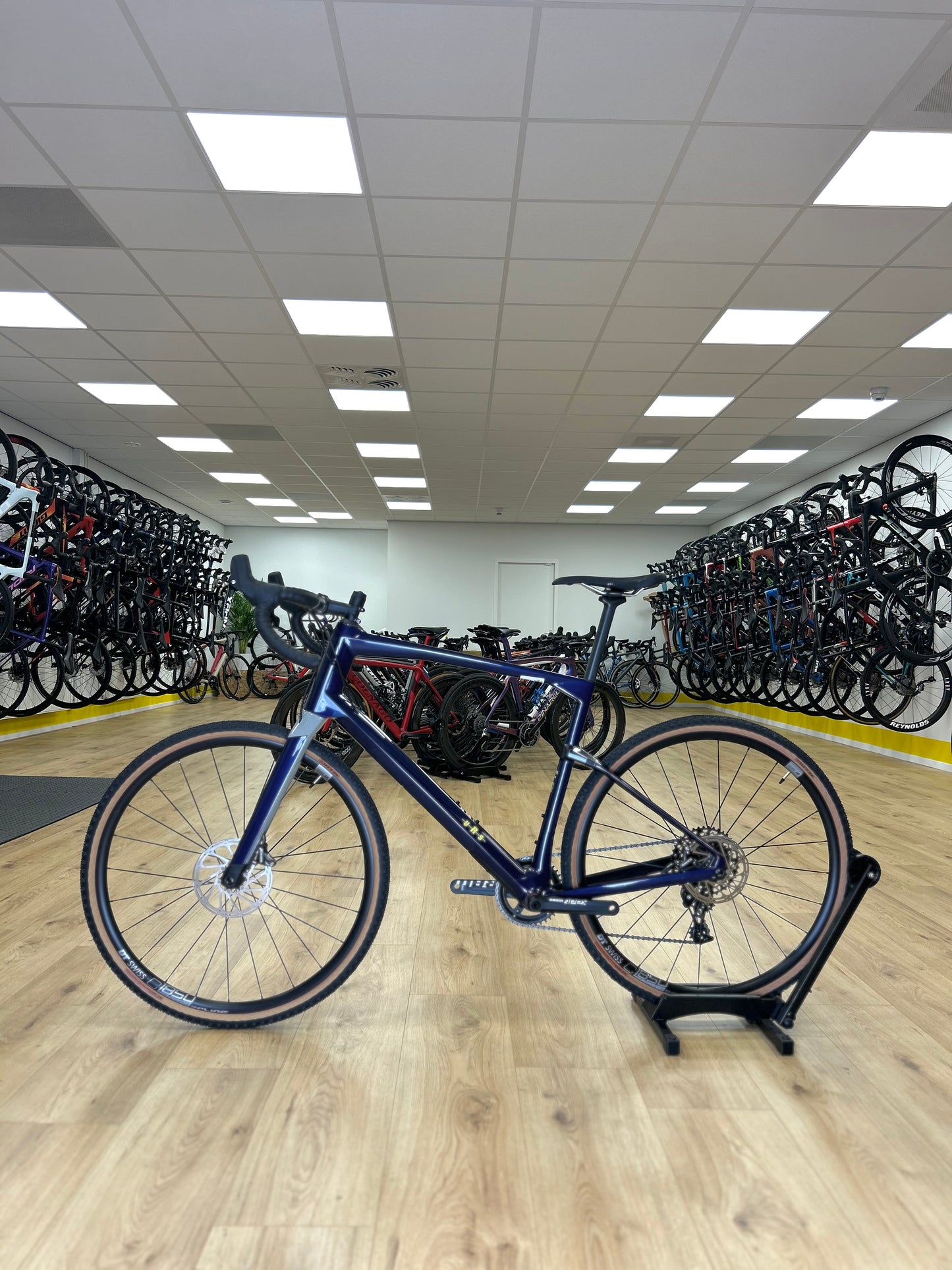 NIEUW - XL BMC URS TWO Disc Gravel Fiets