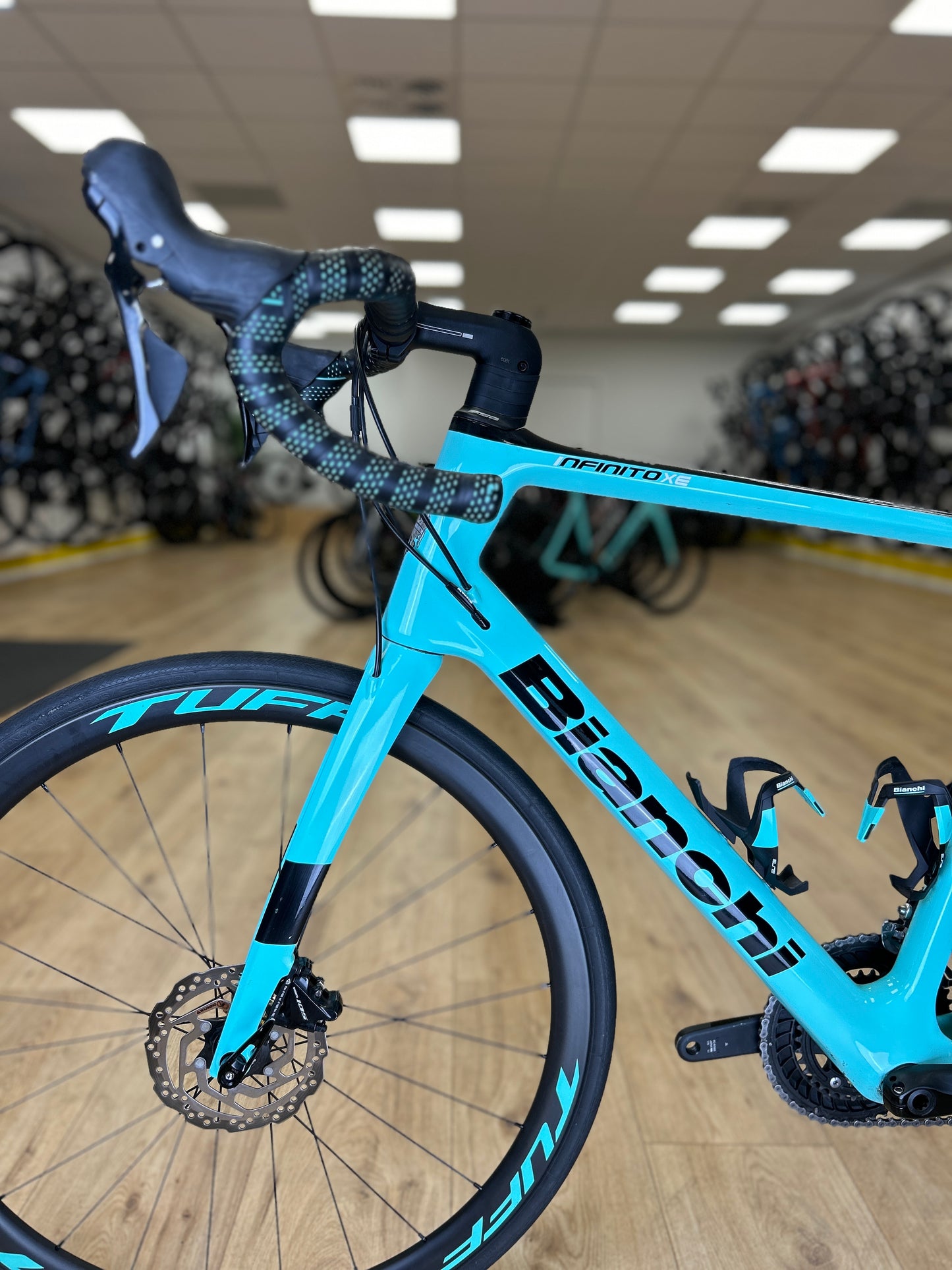 Bianchi Infinito Carbon Disc Racefiets