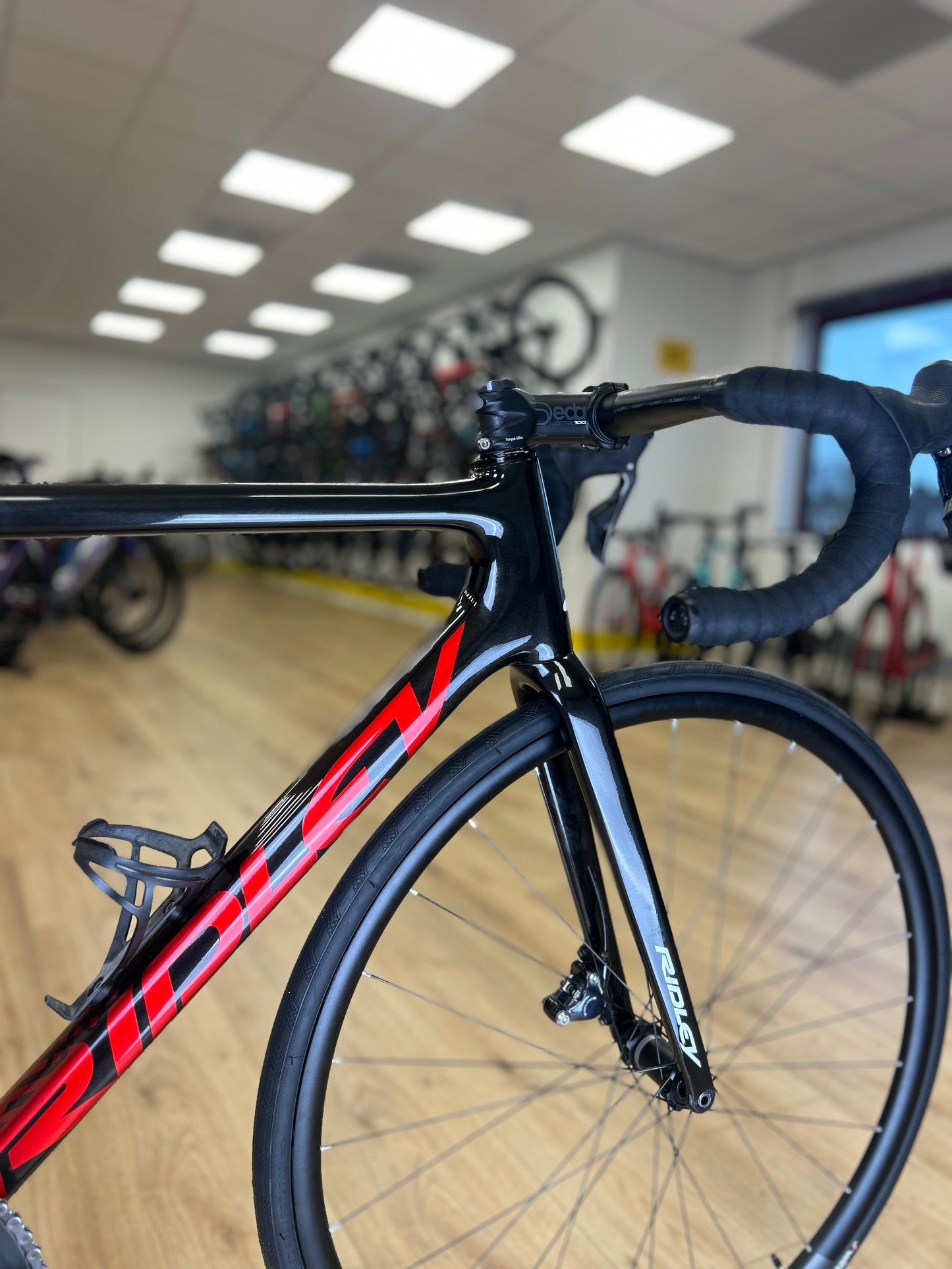Ridley Helium Di2 Carbon Disc Racefiets