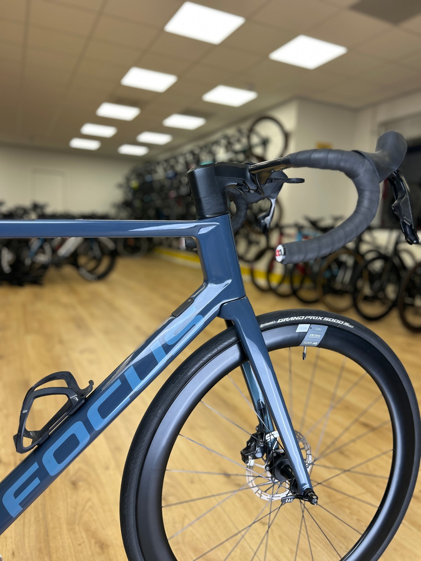Focus Izalco MAX 9.7 AXS Carbon Racefiets
