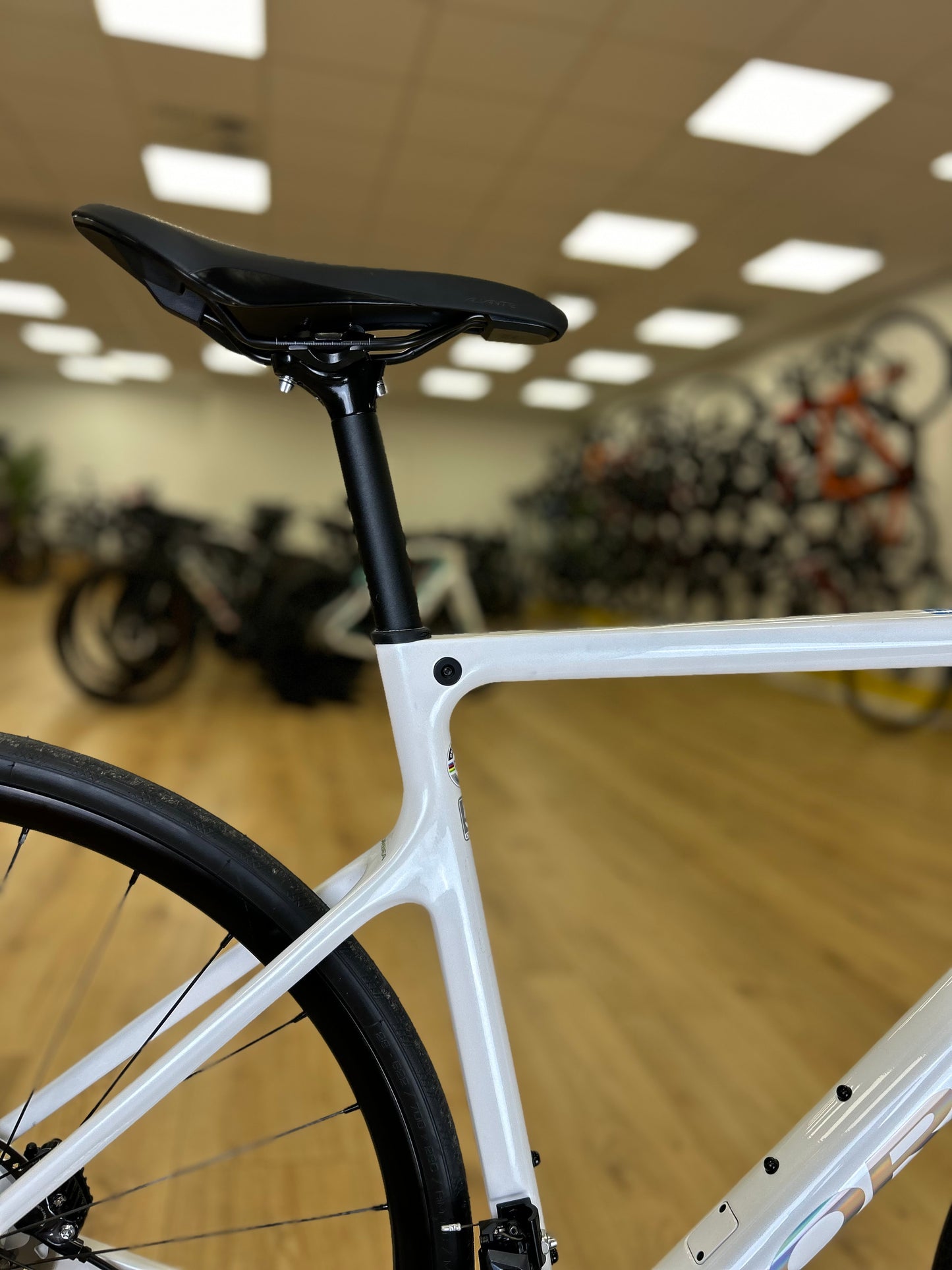 SHOWROOM MODEL Orbea Orca M20 Carbon Disc Racefiets