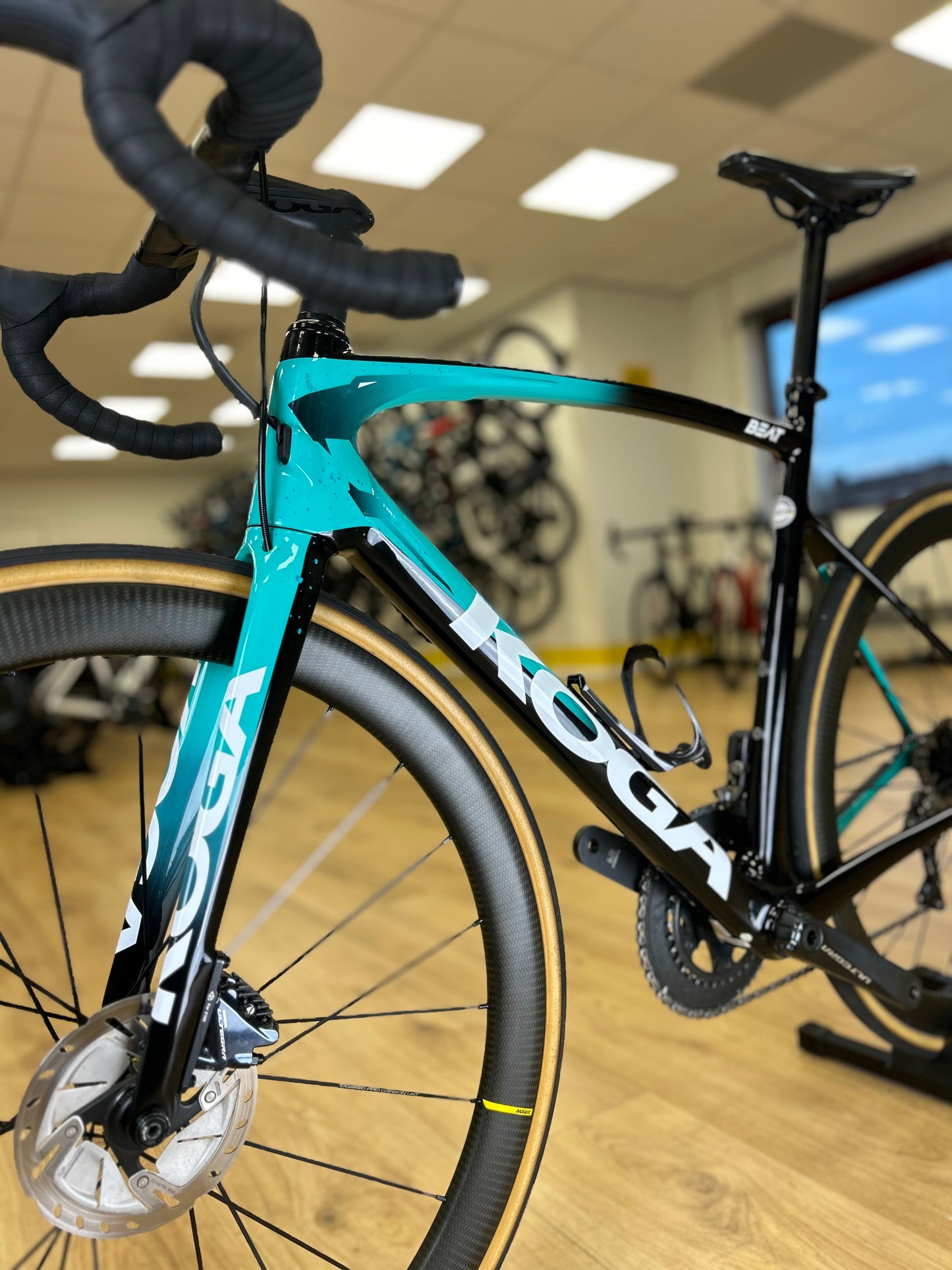 Koga Beat Premium Di2 Ultegra Disc Carbon Racefiets