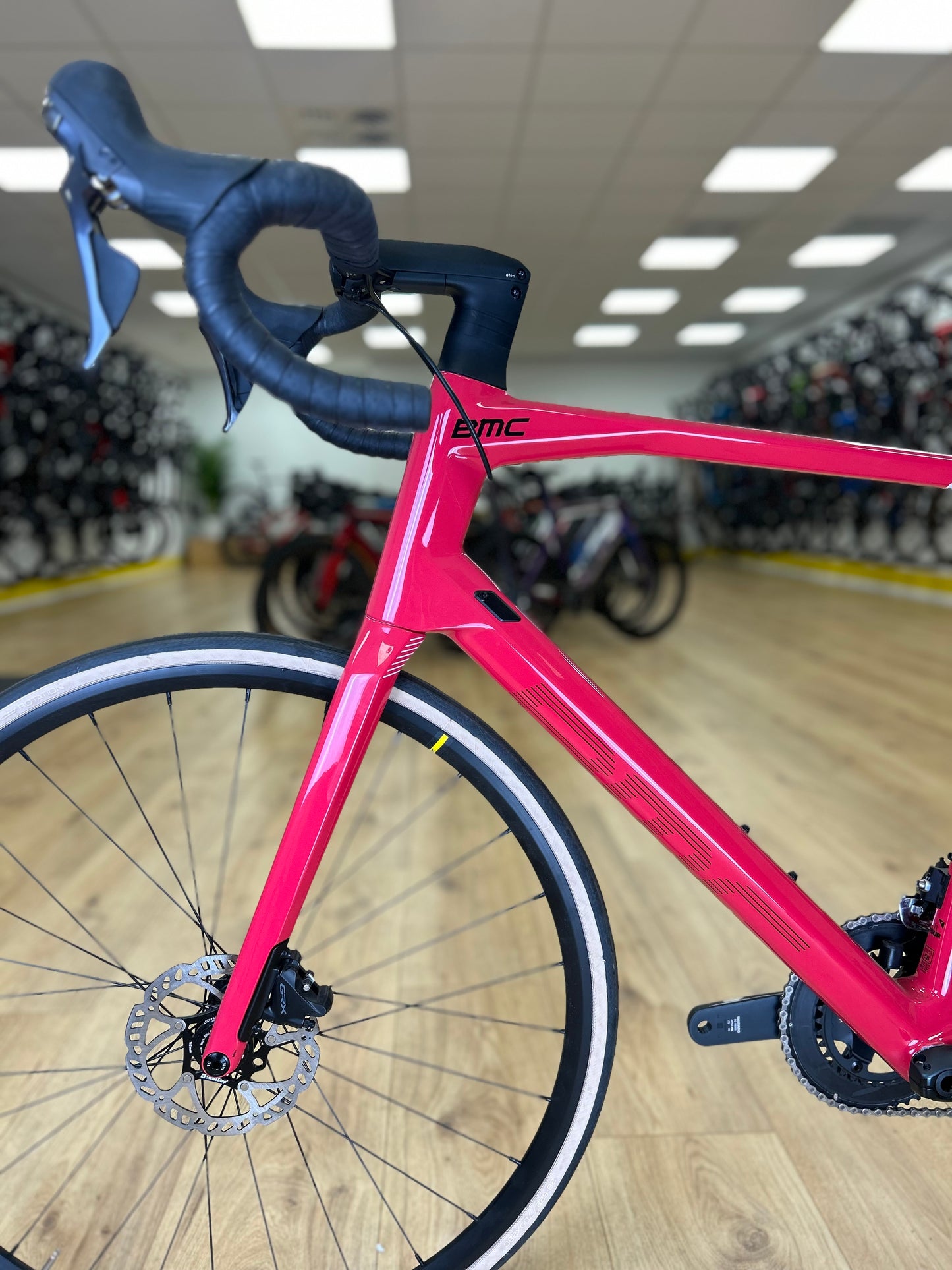 NEW - BMC Road Machine Ultegra Carbon Disc Racefiets