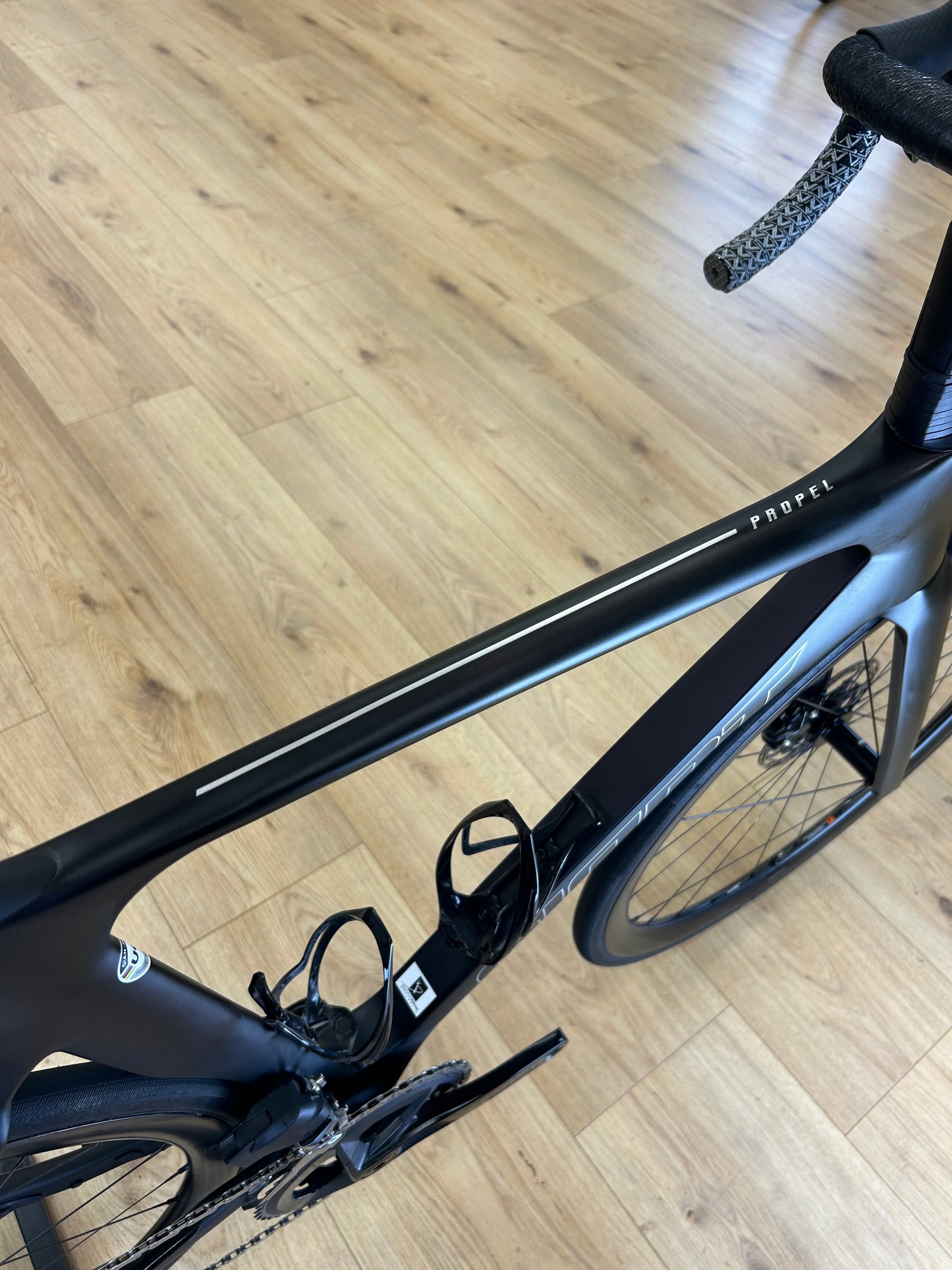 Giant Propel AXS Carbon Disc Racefiets