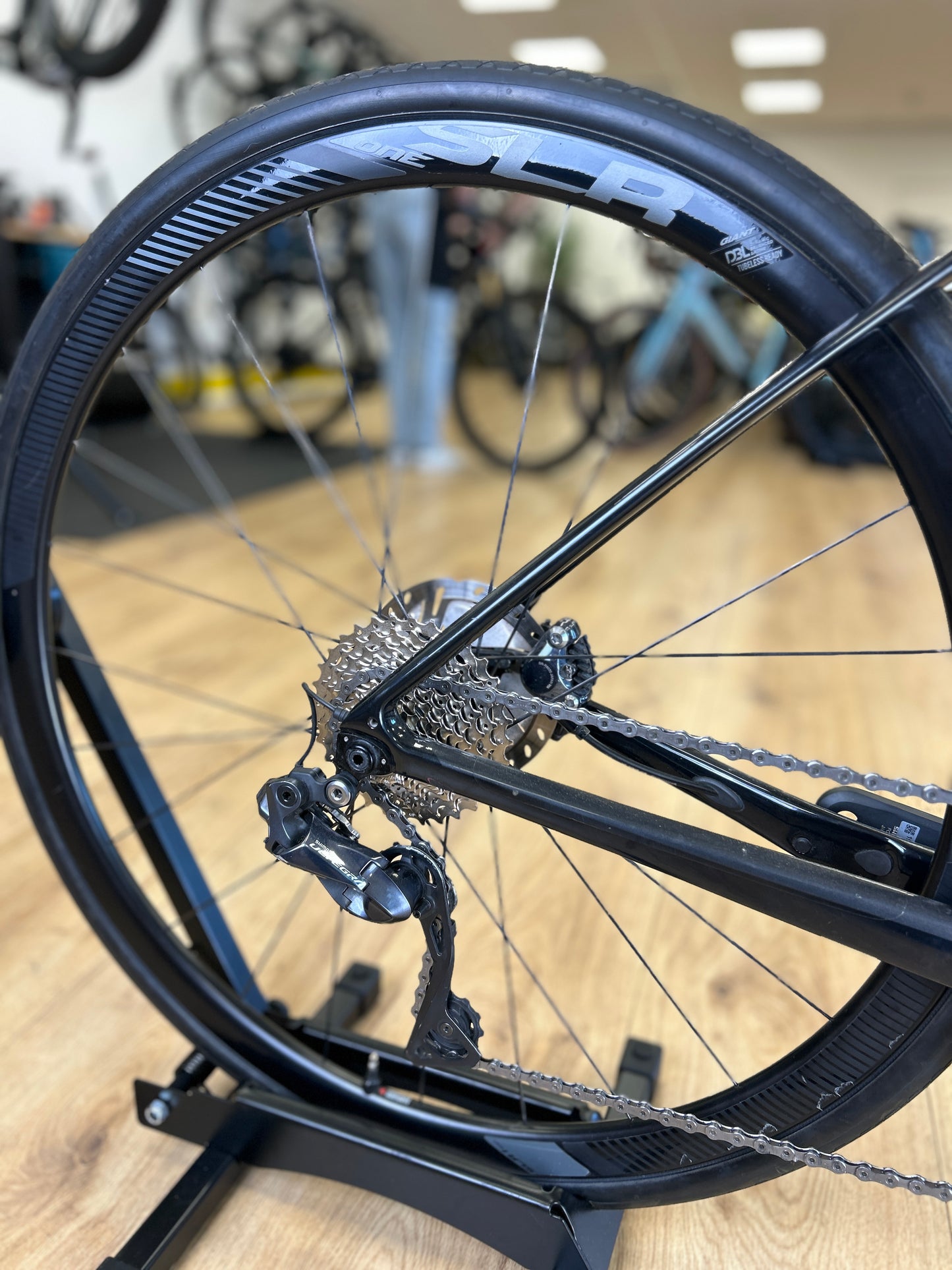 Giant Defy Pro Di2 PM Carbon Disc Racefiets