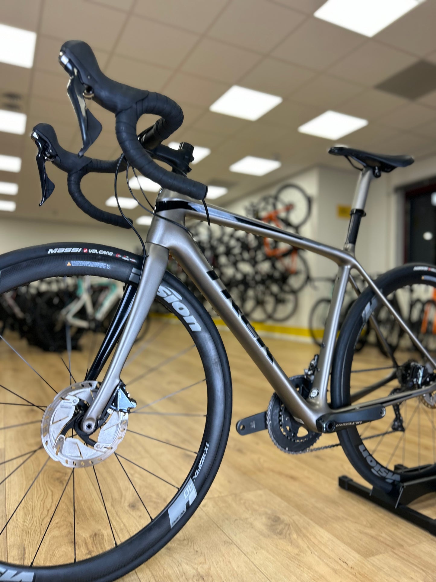 Trek Emonda SL6 Carbon Disc Racefiets