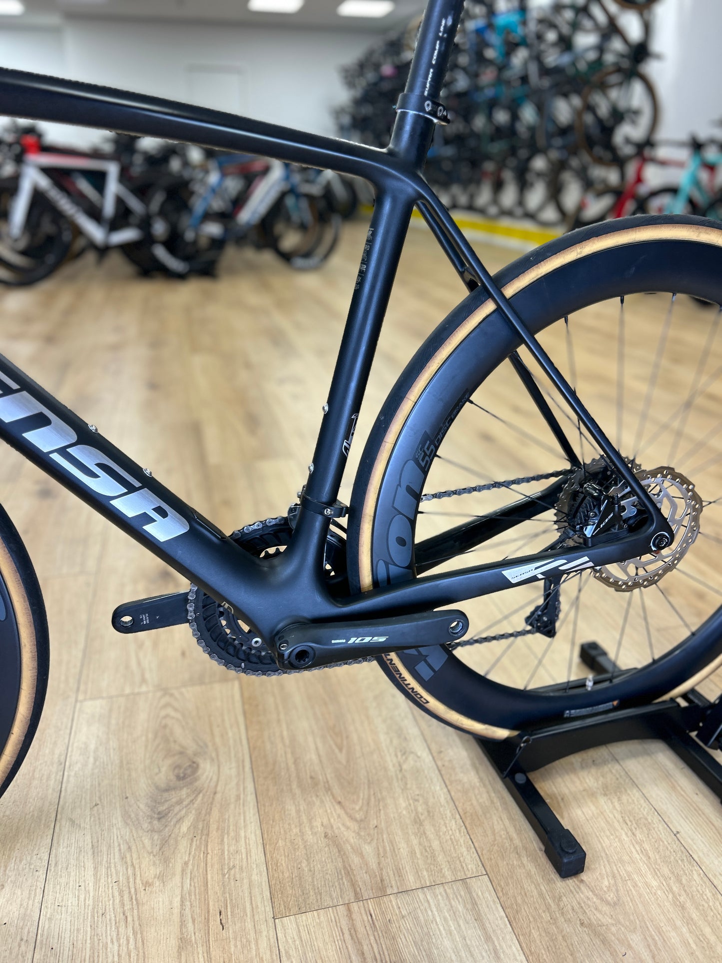 Sensa Giulia Carbon Racefiets