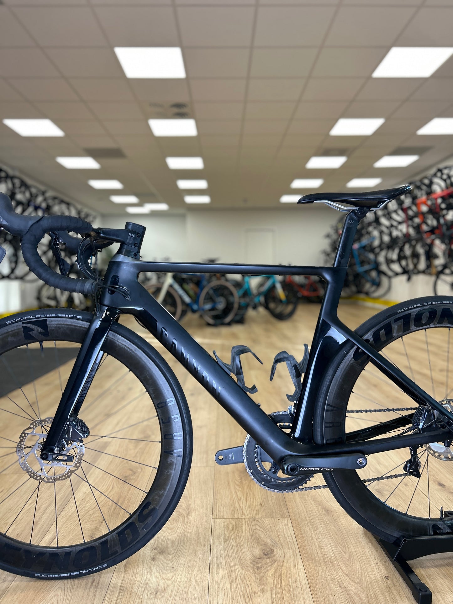 Canyon Aeroad Carbon Racefiets
