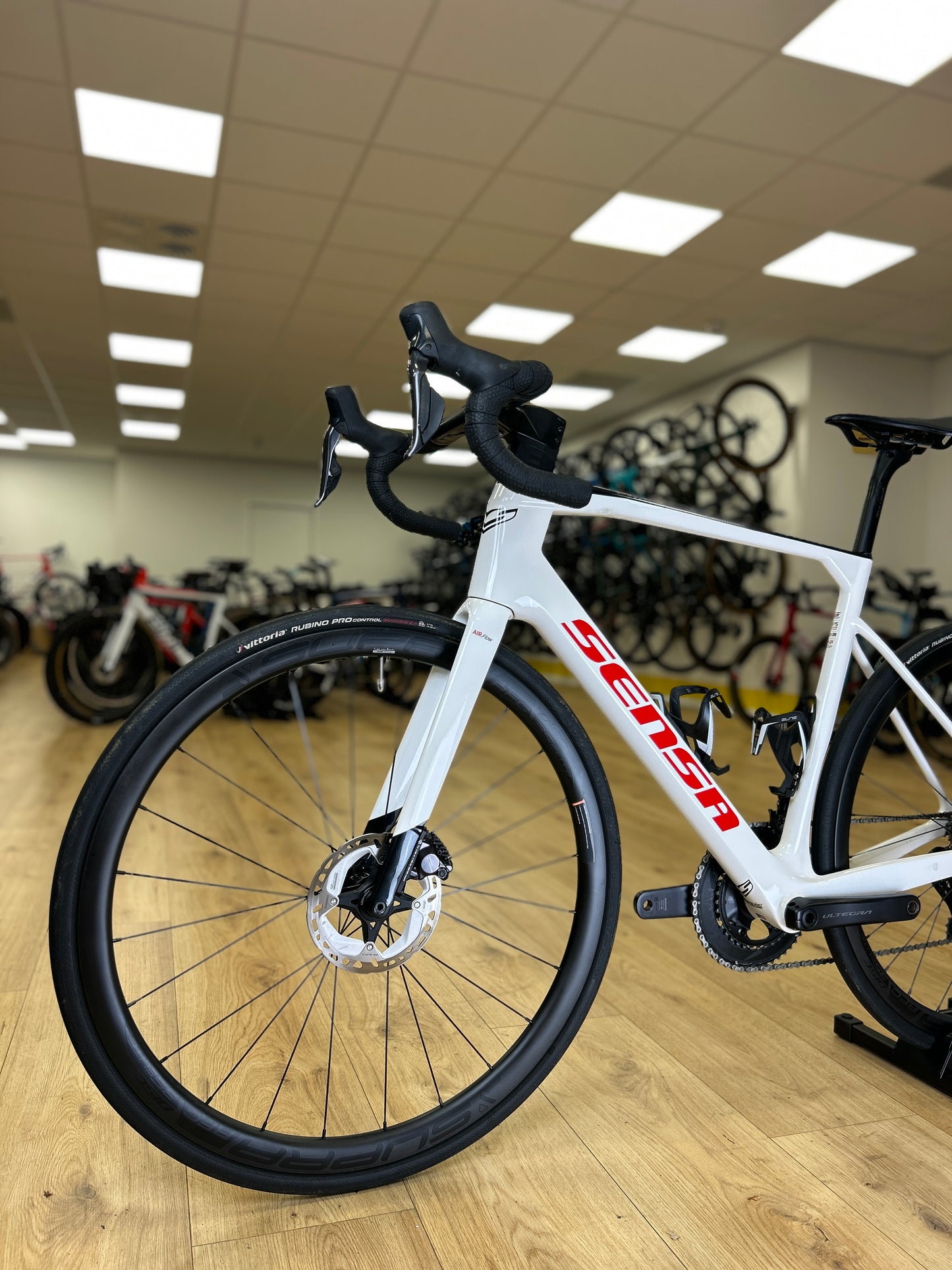 Sensa Giulia Di2 Carbon Racefiets