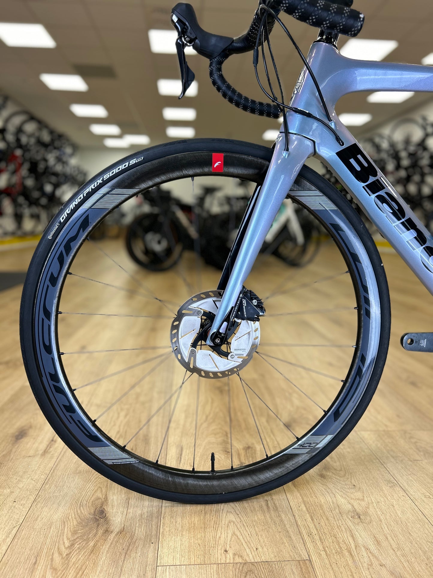 2500km Bianchi Aria Ultegra Carbon Disc Racefiets