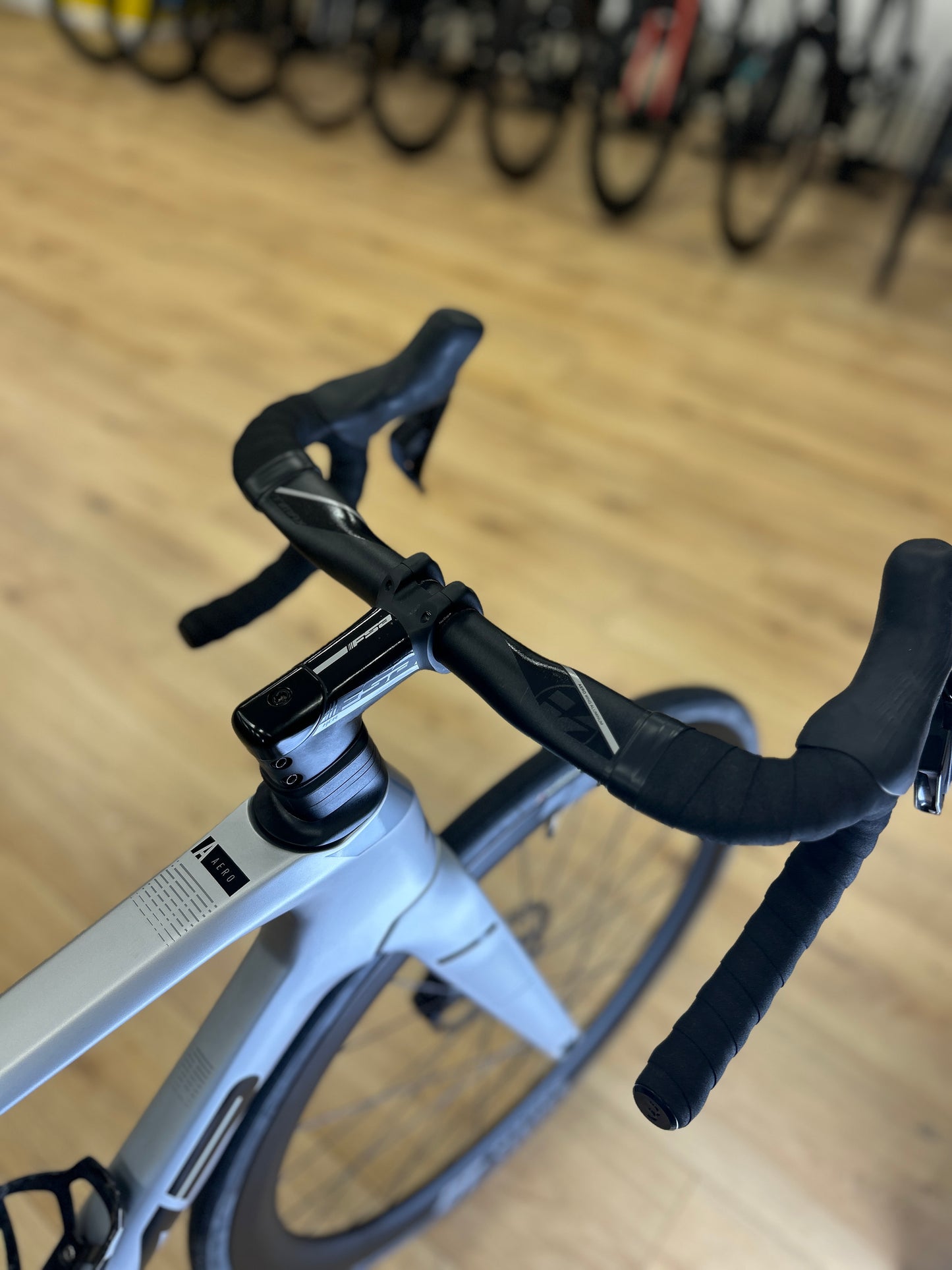 MMR Aero Adrenaline Di2 Carbon Racefiets