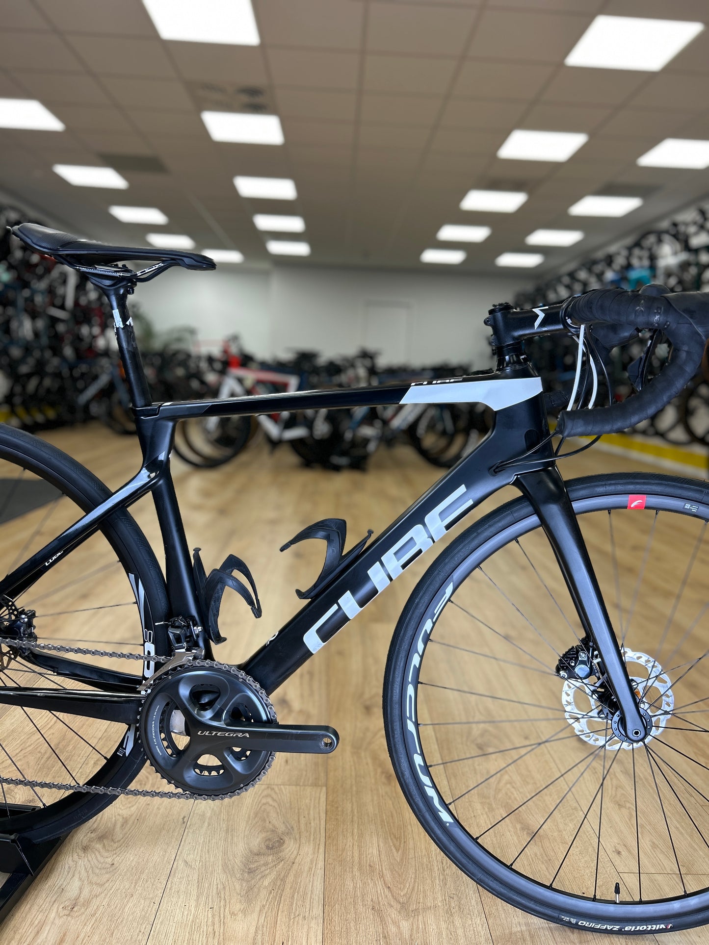 Cube Agree C:62 Race Carbon Racefiets