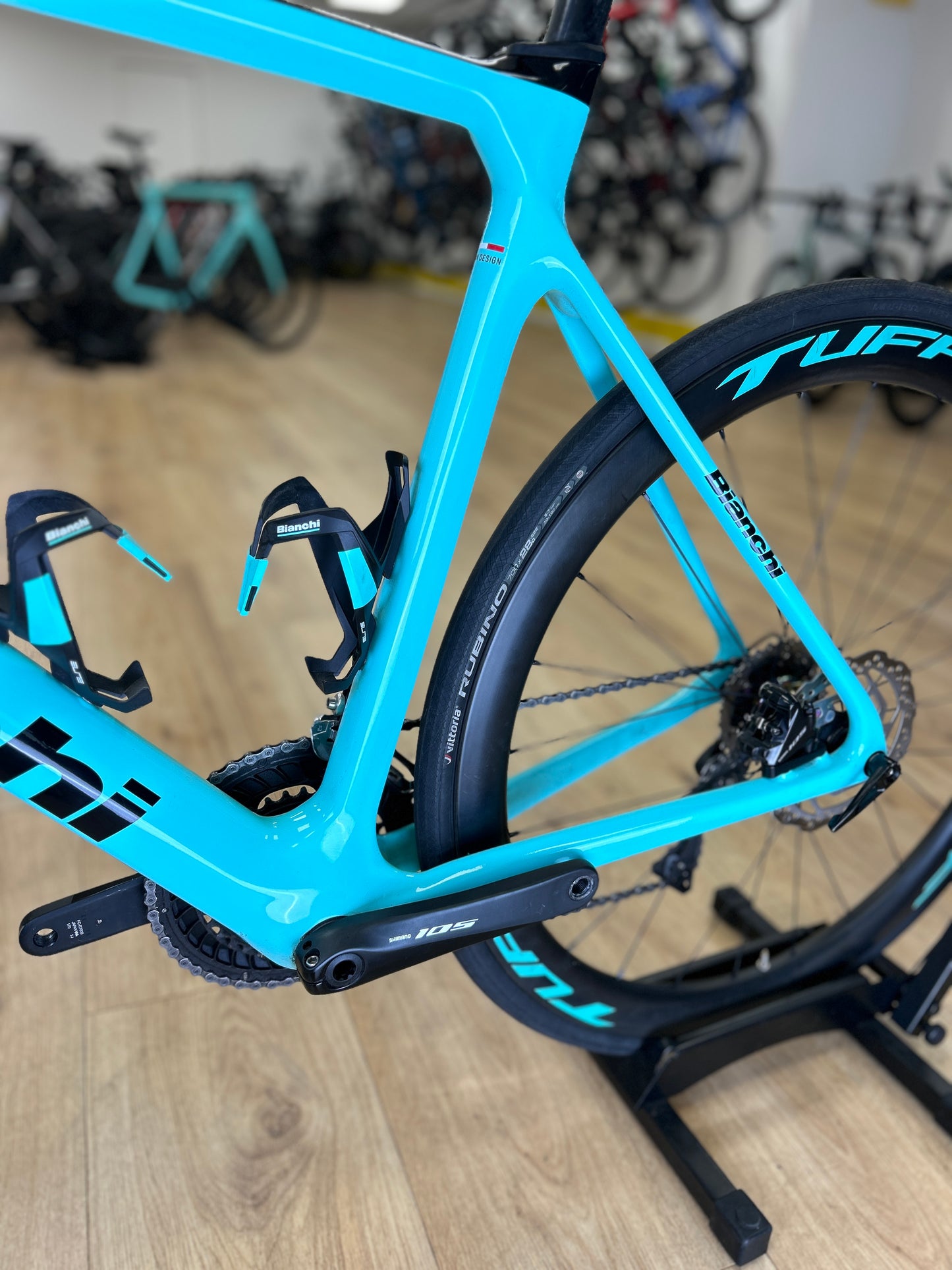 Bianchi Infinito Carbon Disc Racefiets