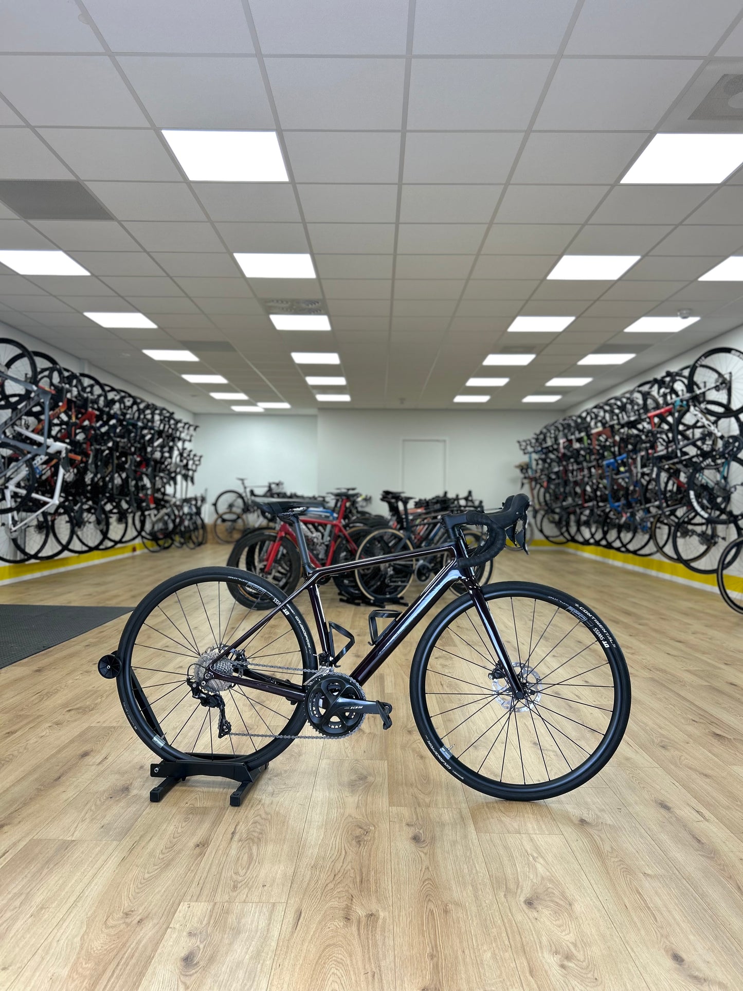 Canyon Endurace Disc Carbon Racefiets