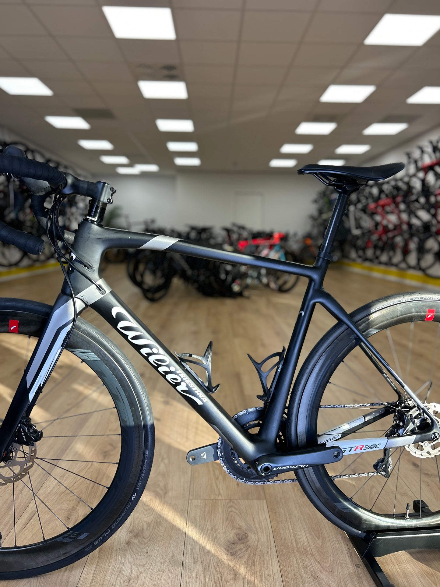 Wilier GTR Team Disc Carbon Racefiets