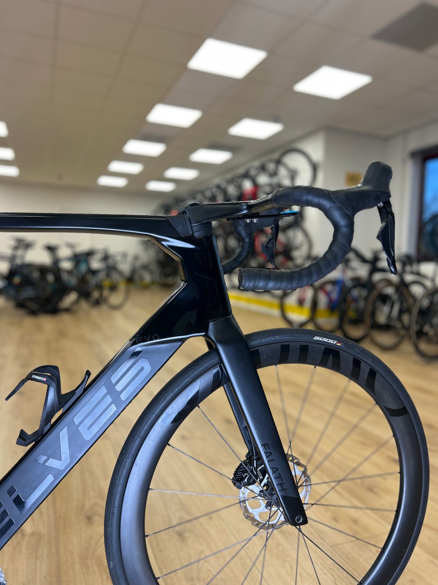 Elves Falath Pro Di2 Carbon Racefiets