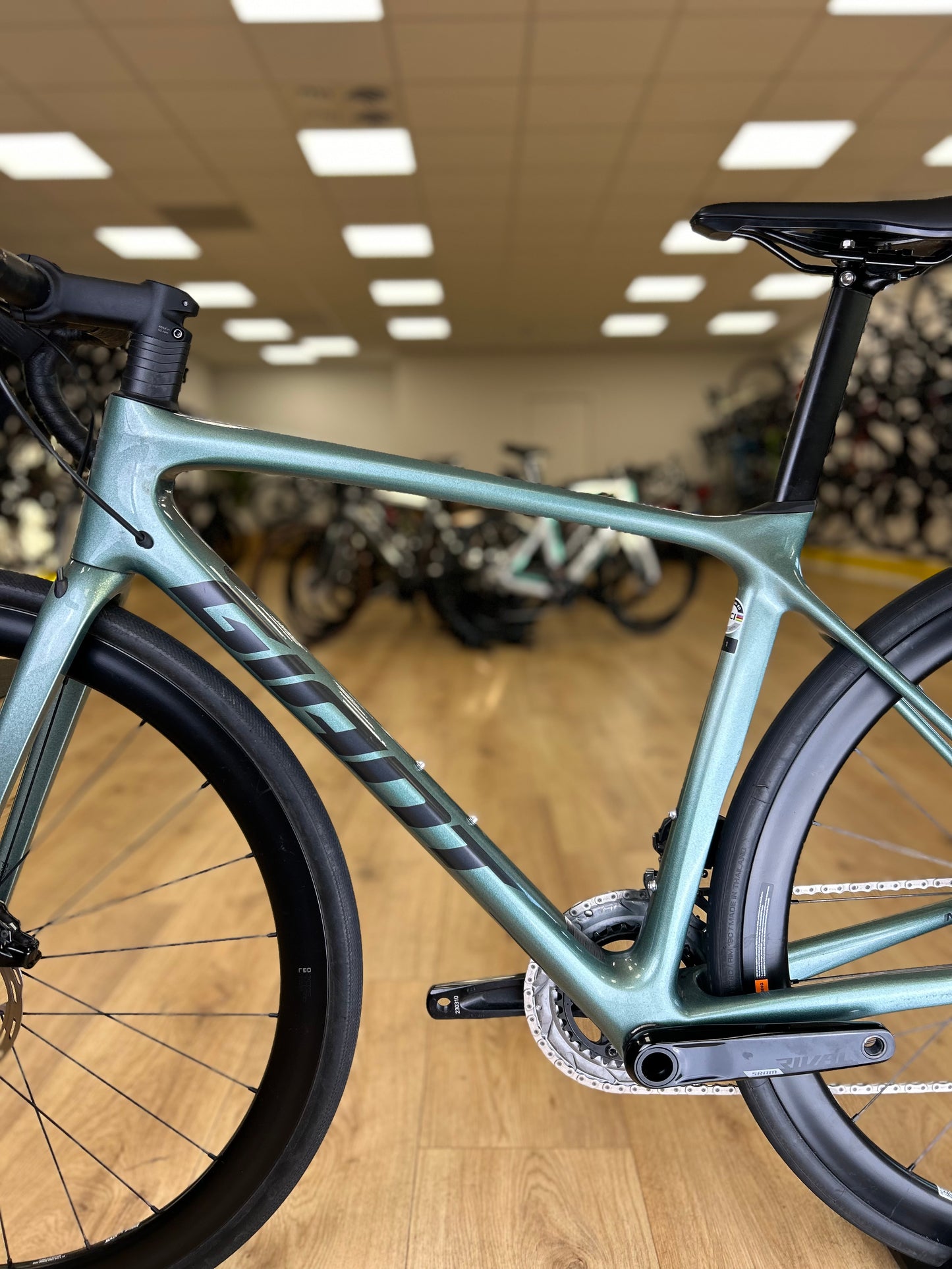 Giant TCR AXS Carbon Disc Racefiets