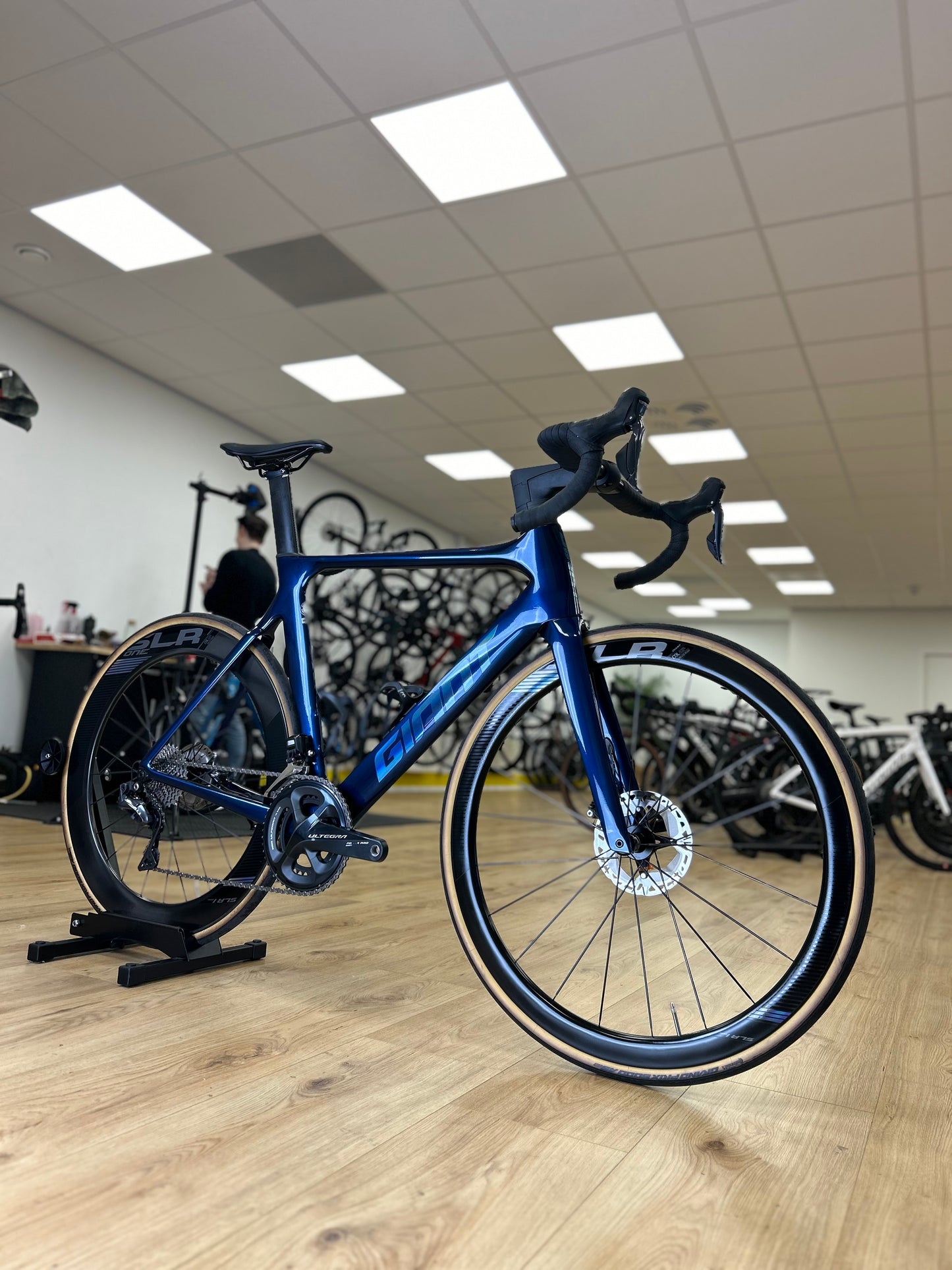 Giant Propel Di2 Carbon Disc Racefiets