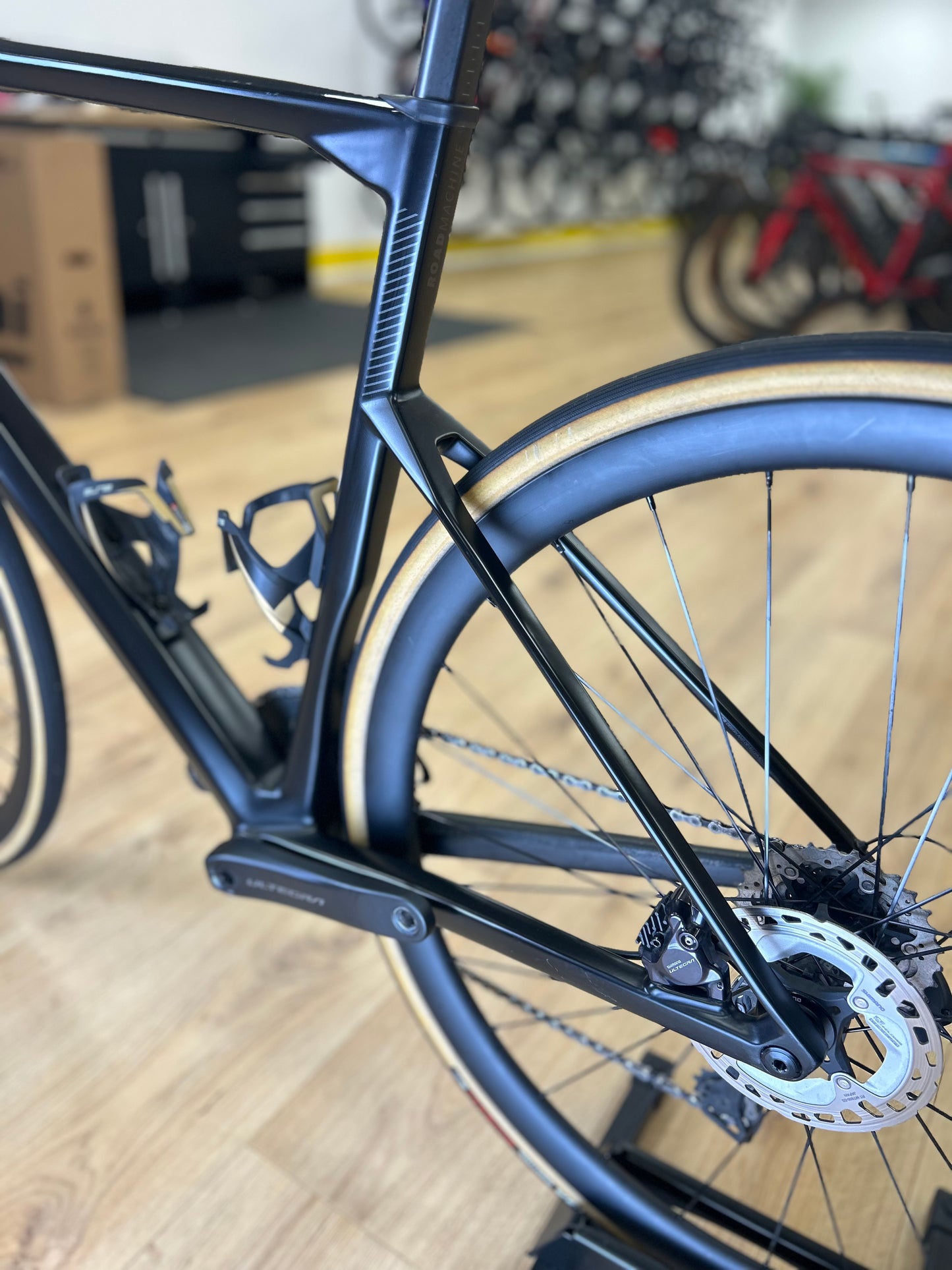 BMC Road Machine 01 Di2 Carbon Disc Racefiets