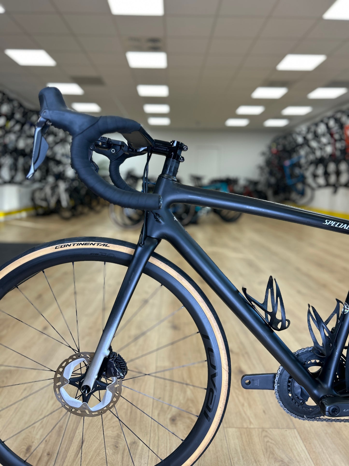 Specialized Aethos Di2 Carbon Racefiets