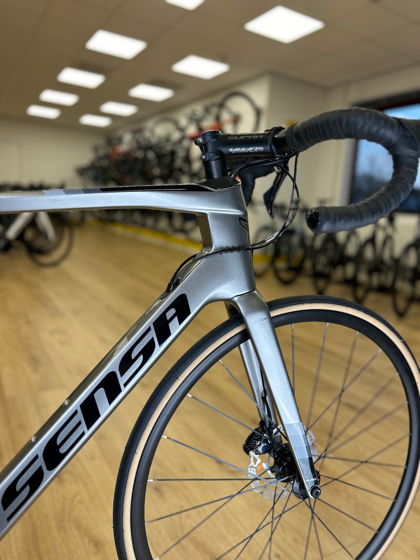 Showroom Model Sensa Giulia GF Carbon Disc Racefiets
