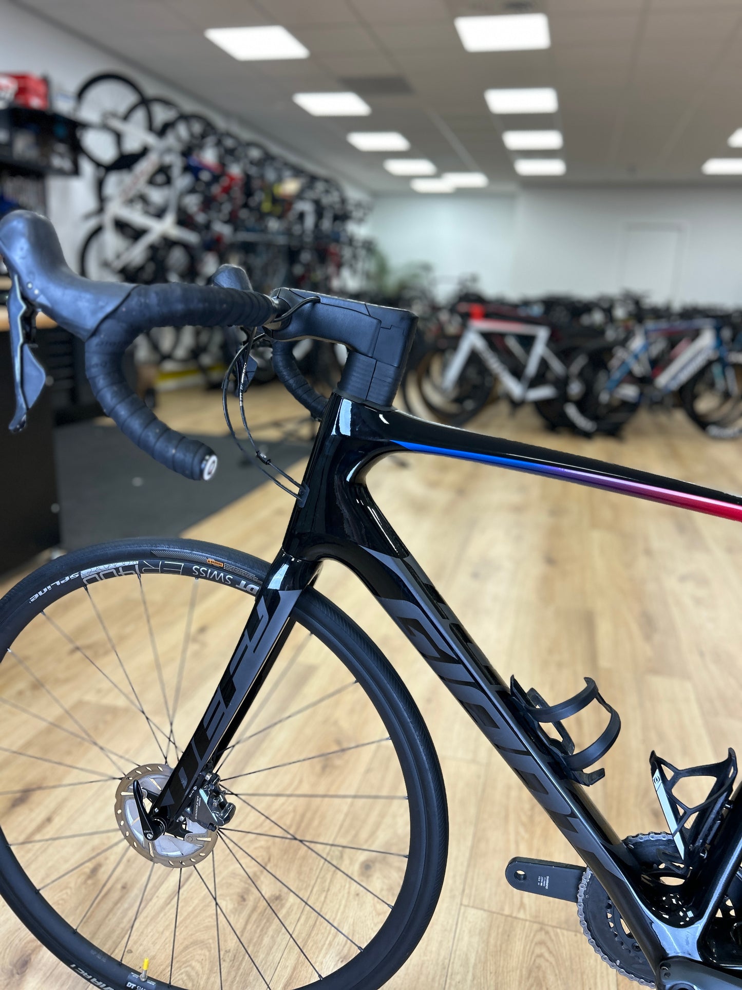 Giant Defy Advanced Carbon Racefiets