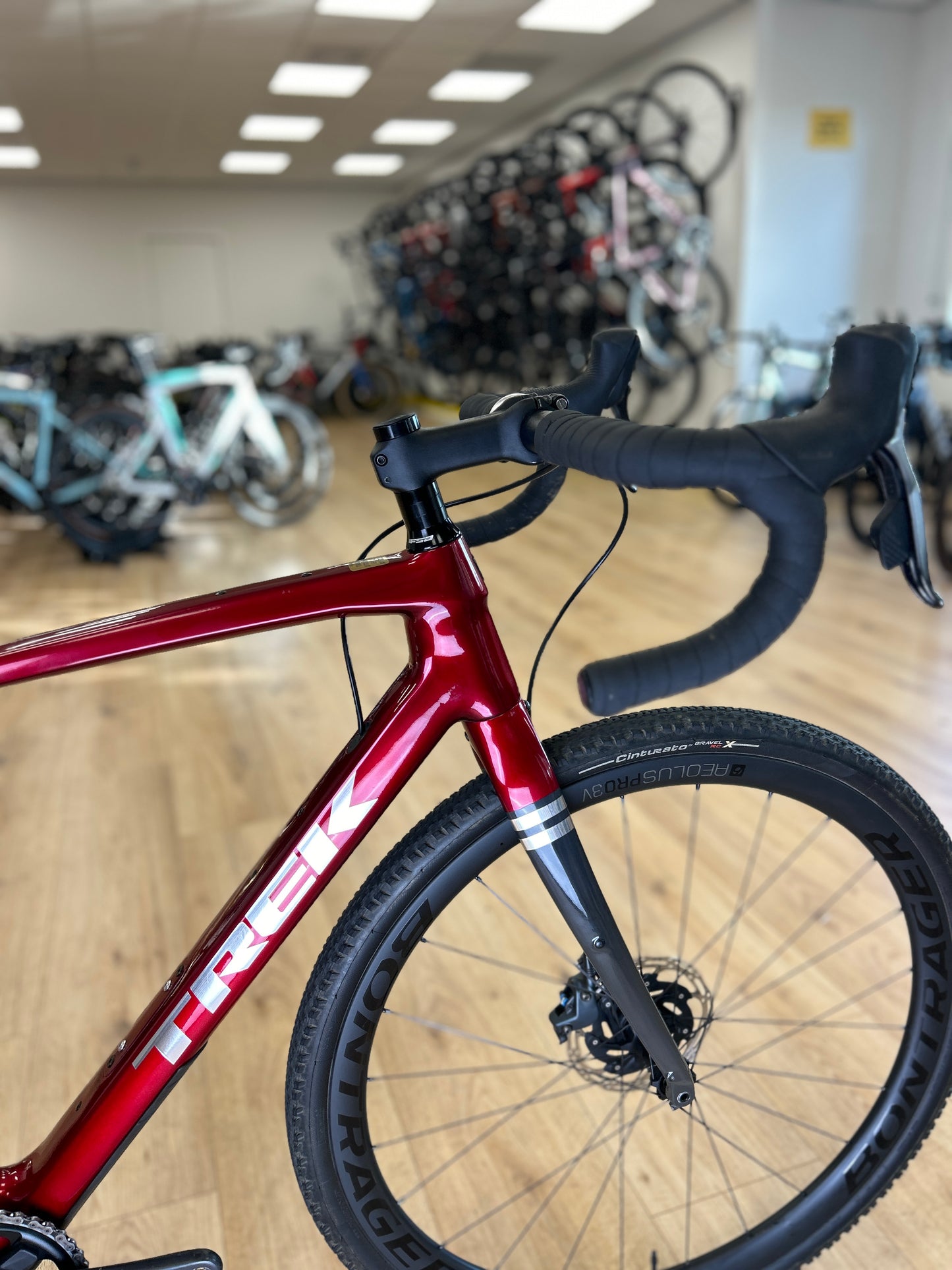 Trek Checkpoint SL7 Carbon Disc Racefiets