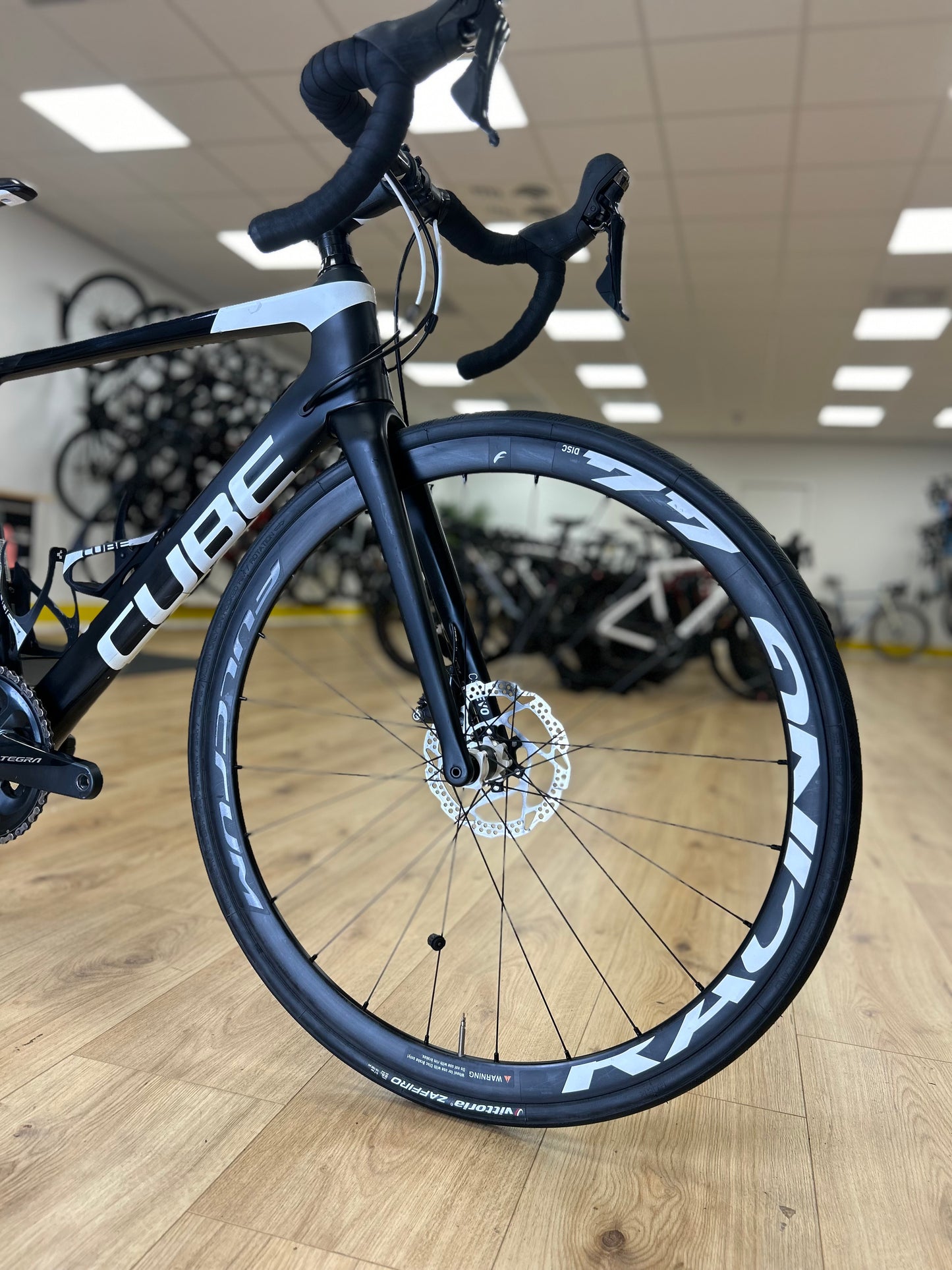 Cube Agree Ultegra Carbon Disc Racefiets