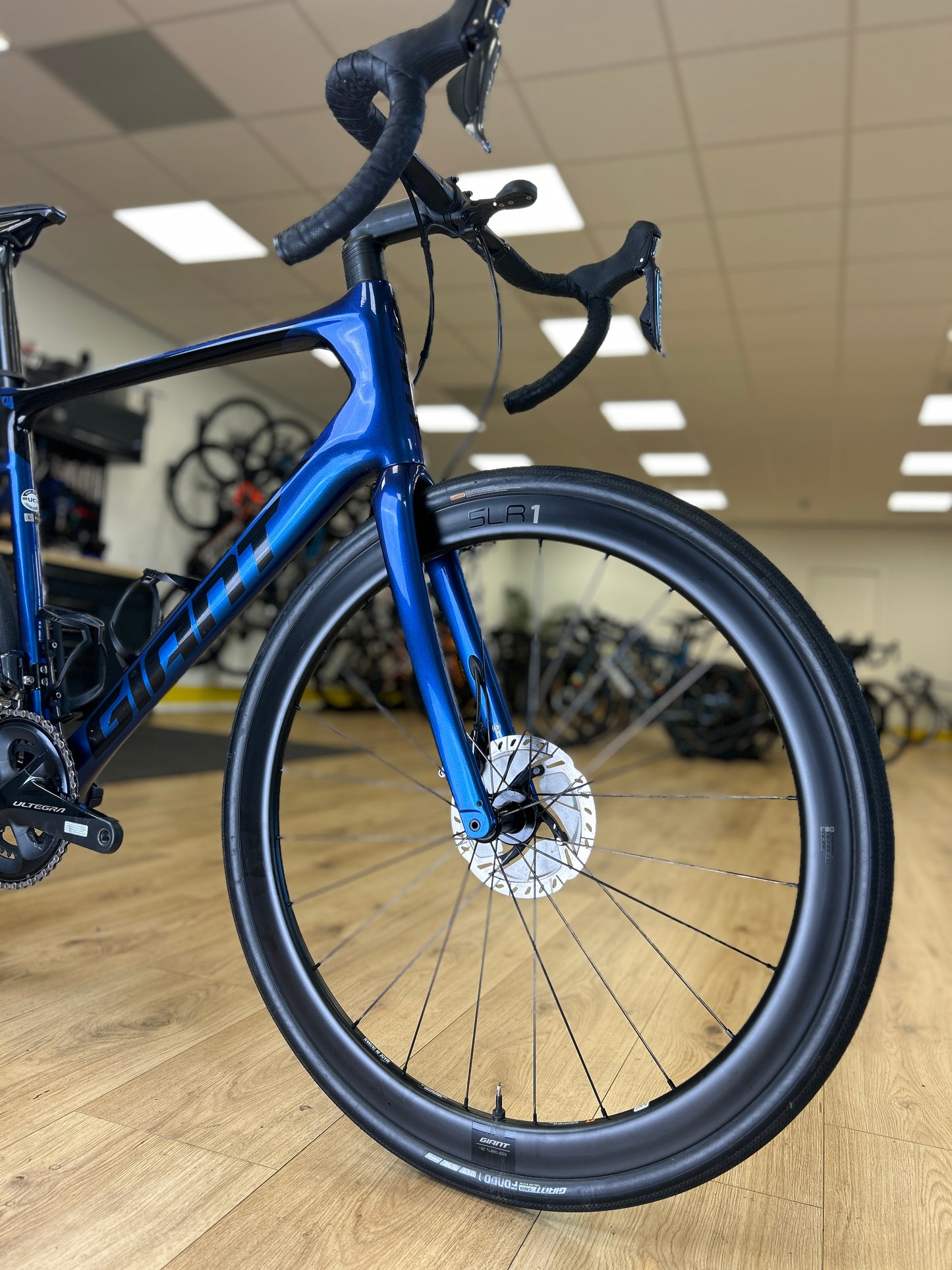 Giant Defy Advanced Pro 1 Di2 Carbon Racefiets