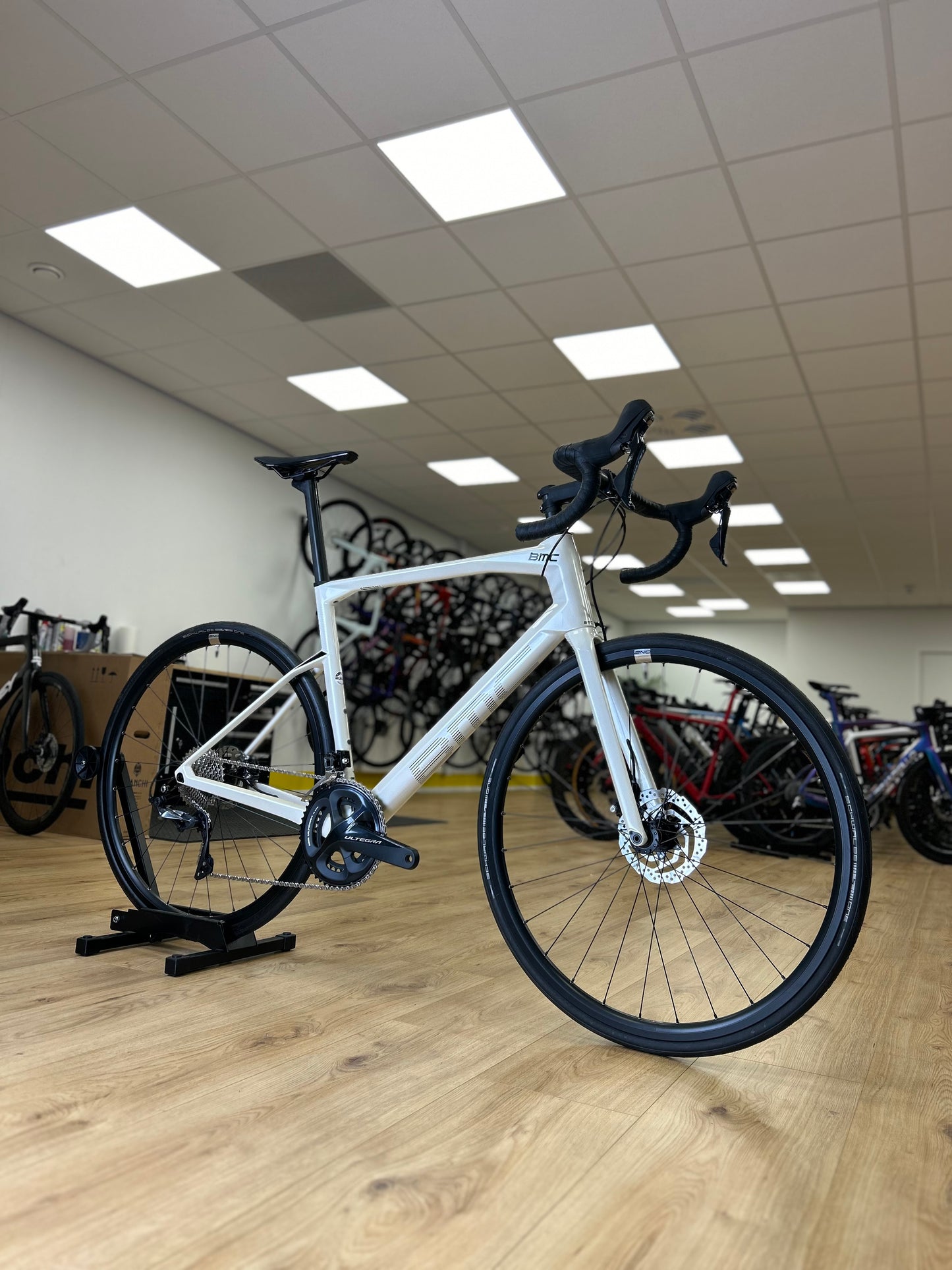 NEW - BMC Road Machine Ultegra Carbon Disc Racefiets