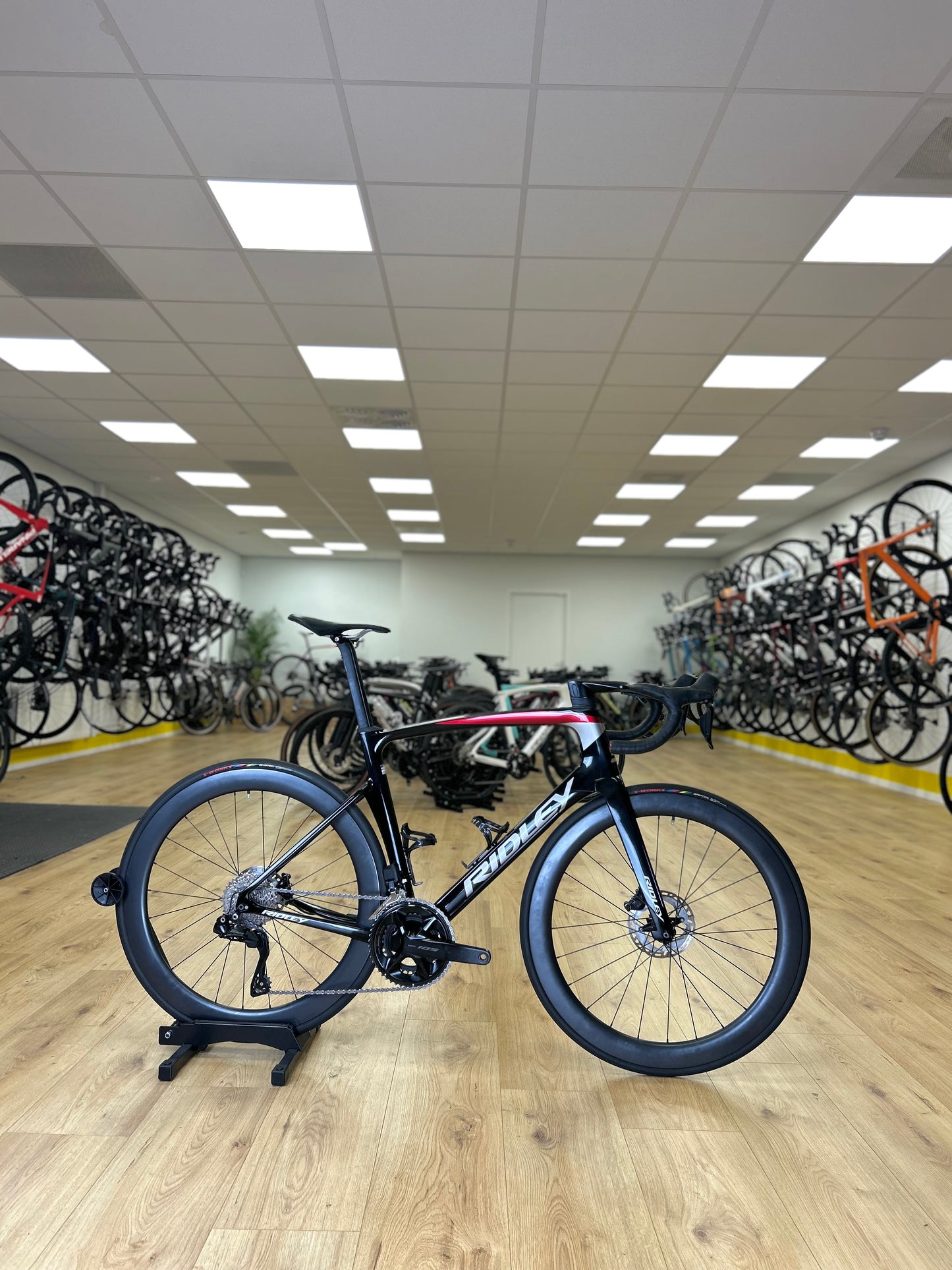 Ridley Noah Di2 Carbon Disc Racefiets