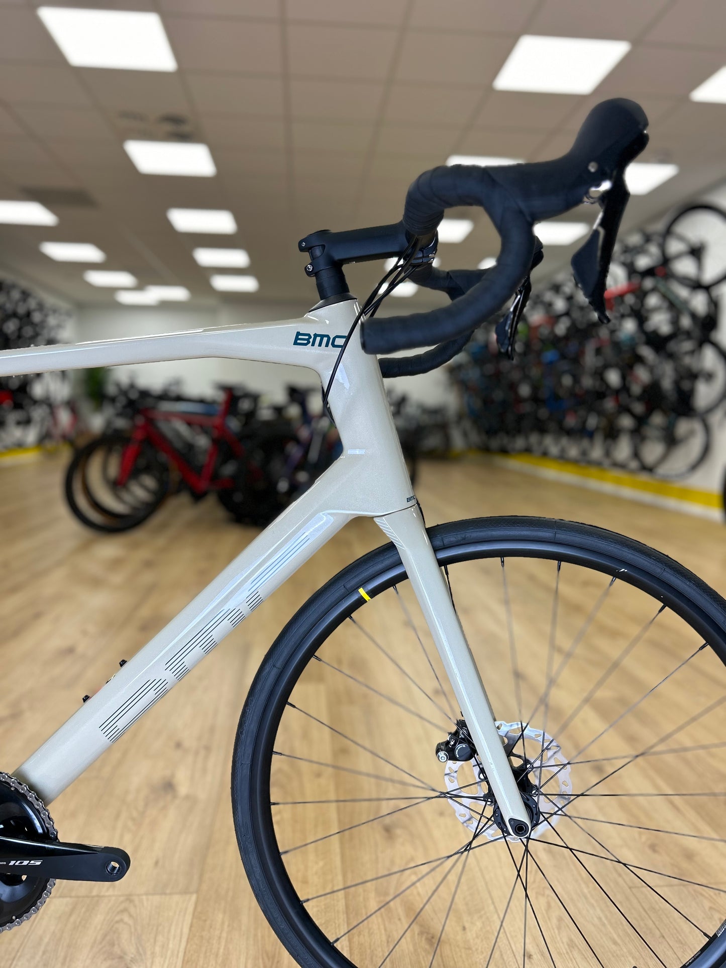 NEW - BMC Road Machine Carbon Disc Racefiets
