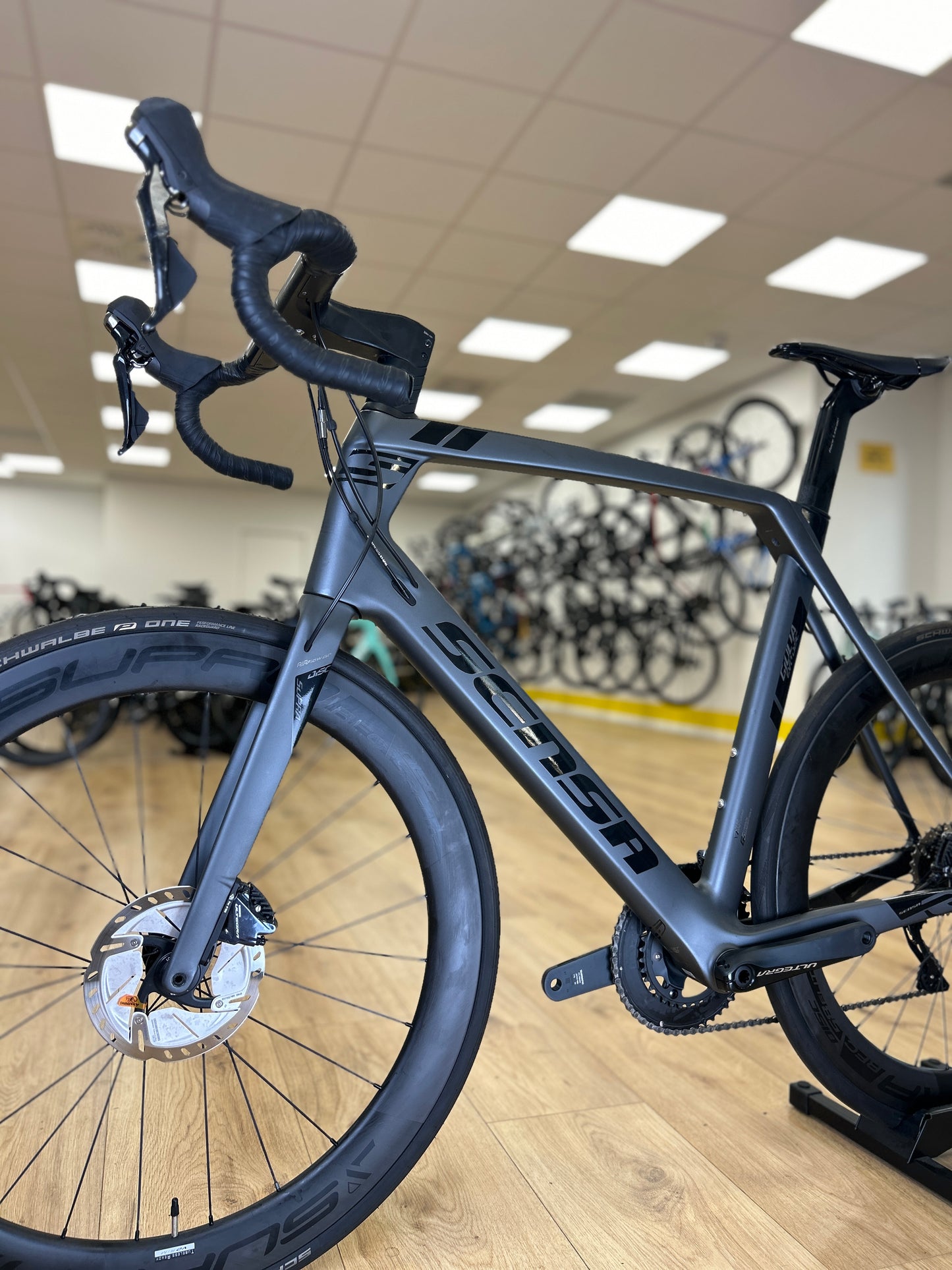 Sensa Giulia Evo Carbon Disc Racefiets