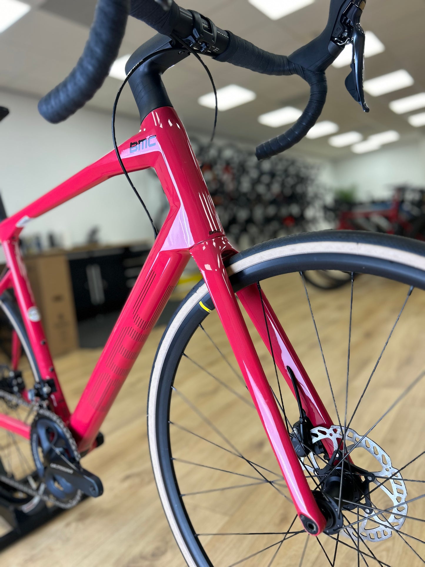 NEW - BMC Road Machine Ultegra Carbon Disc Racefiets