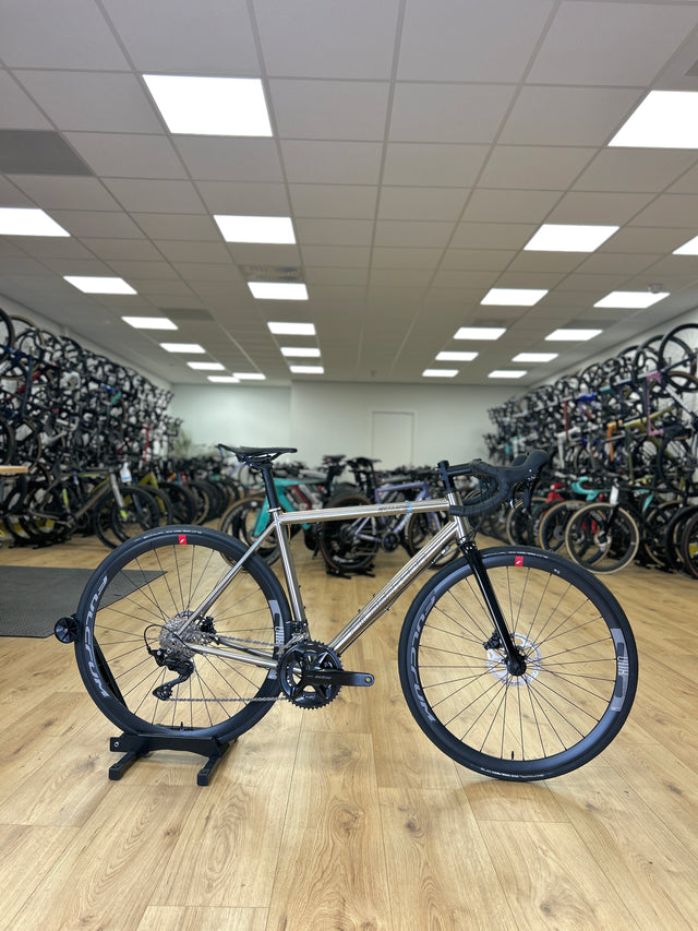 Showroom Model Gilbertson Allure Disc Racefiets