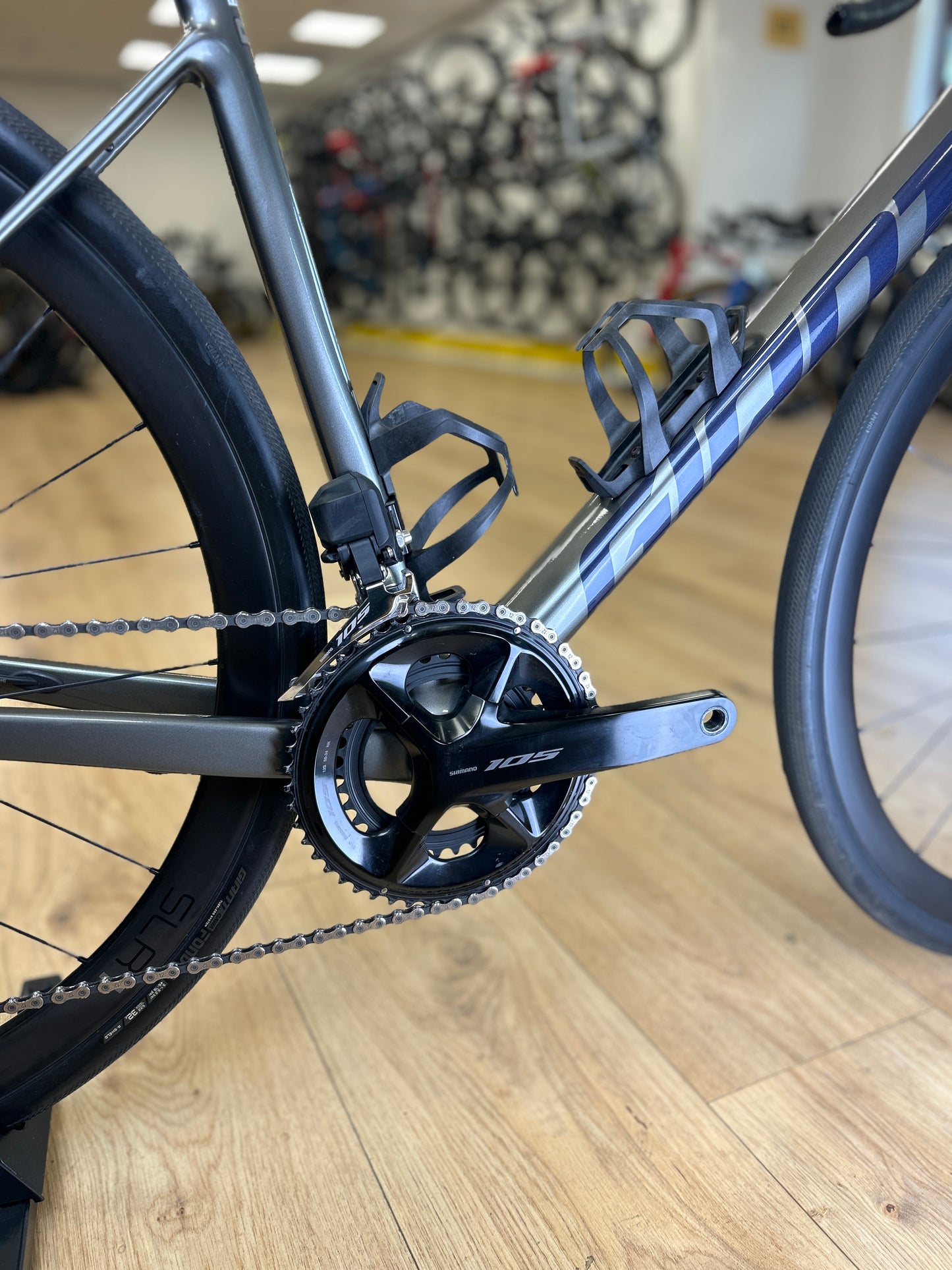 Giant Defy Advanced Di2 Carbon Racefiets