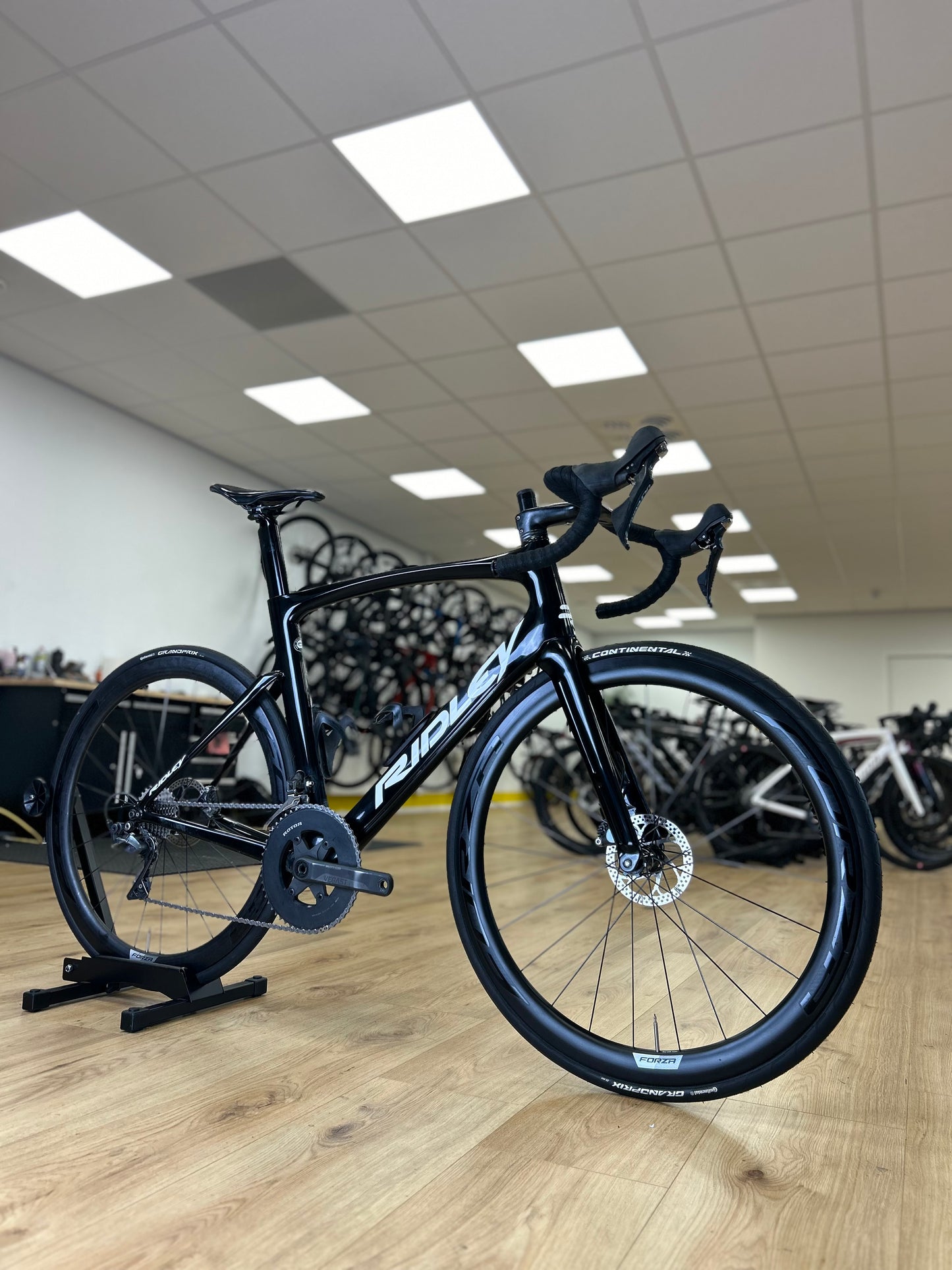 Ridley Noah Ultegra Carbon Disc Racefiets