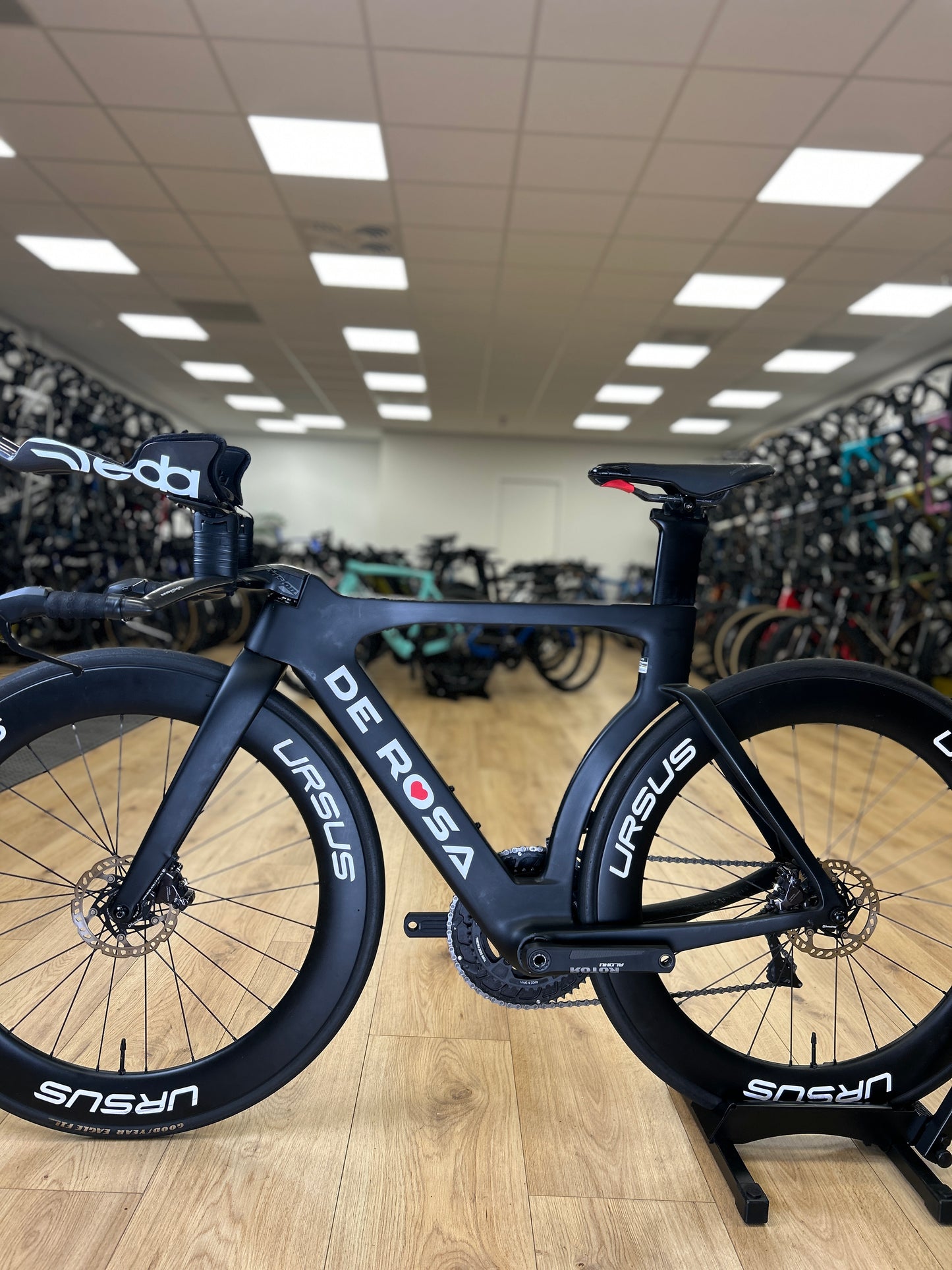 De Rosa TT03 Disc Di2 Triatlonfiets